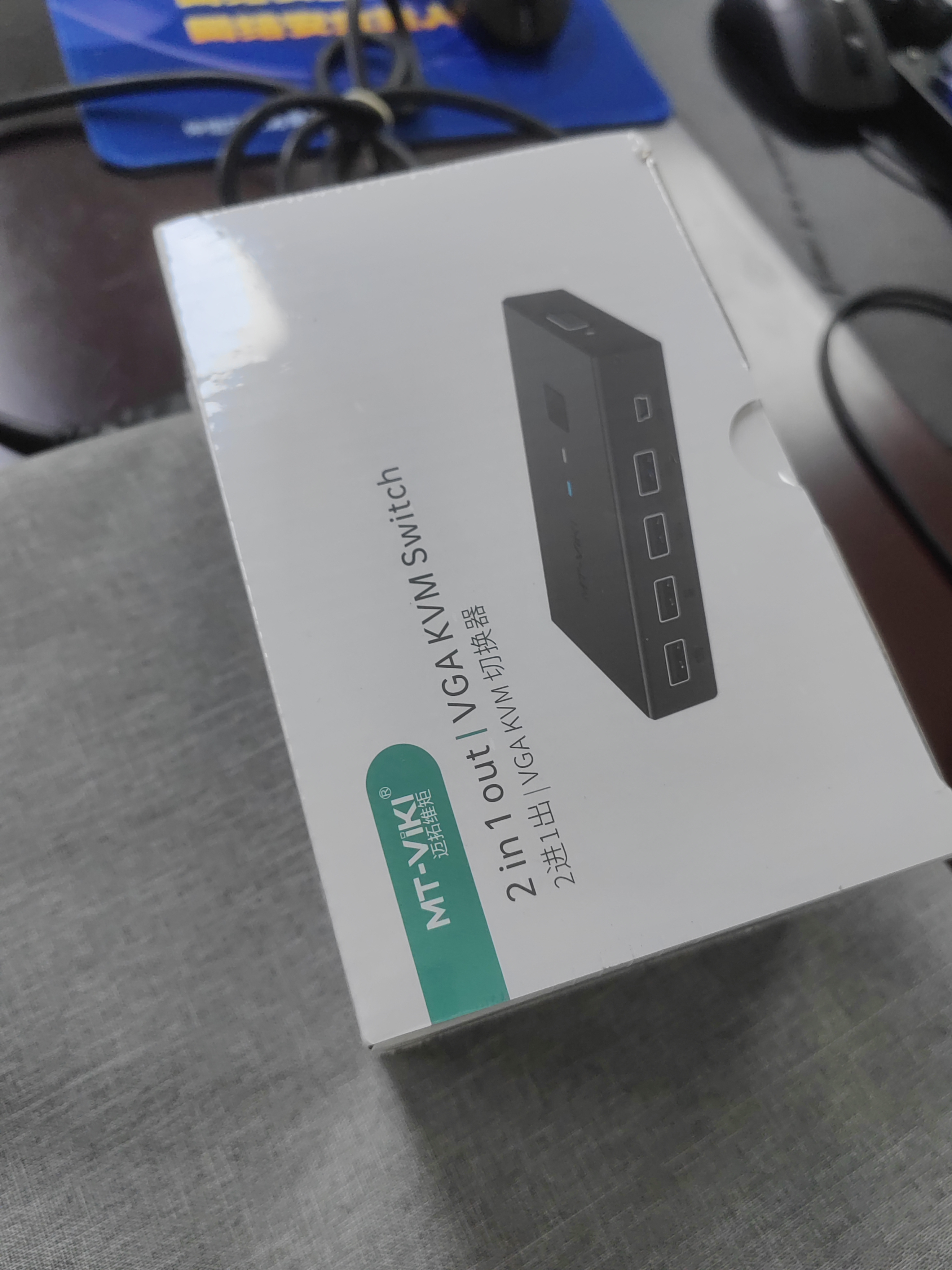 迈拓维矩（MT-viki）KVM切换器VGA二进一出双电脑共用显示器键盘鼠标共享器2口送原配KVM线MT-KV2 实拍图