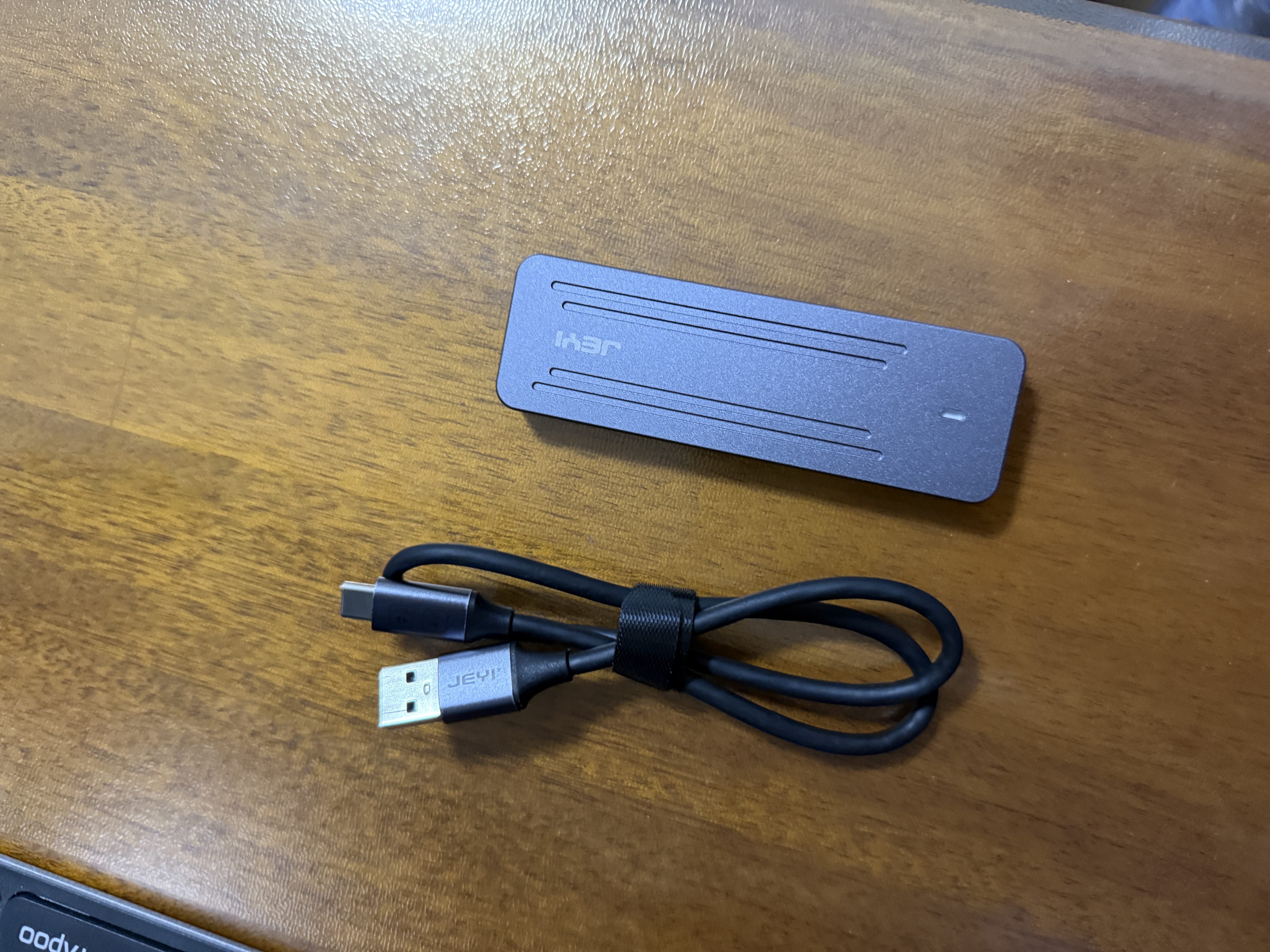佳翼（JEYI） M.2固态硬盘盒 NVMe移动硬盘盒 USB3.2GEN2接口10Gbps高速传输 镁铝合金材质 m2固态硬盘盒 【NVME+SATA双协议】| i9-GTR镙丝款 实拍图