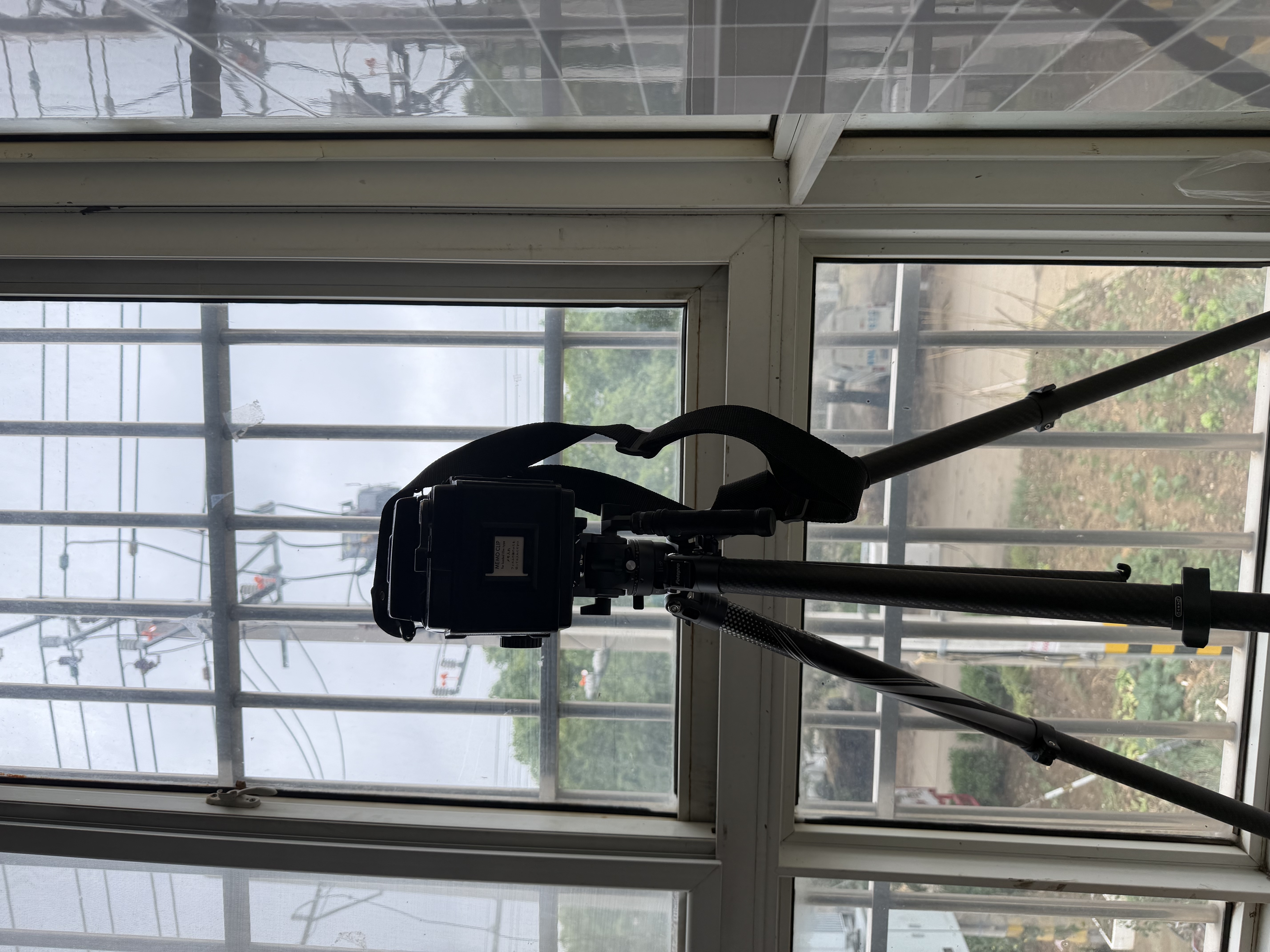 富图宝（Fotopro）飞行一号Max Video碳纤维扳扣设计大管径相机微单摄影摄像视频拍摄液压云台专业相机三脚架 原碳灰 实拍图