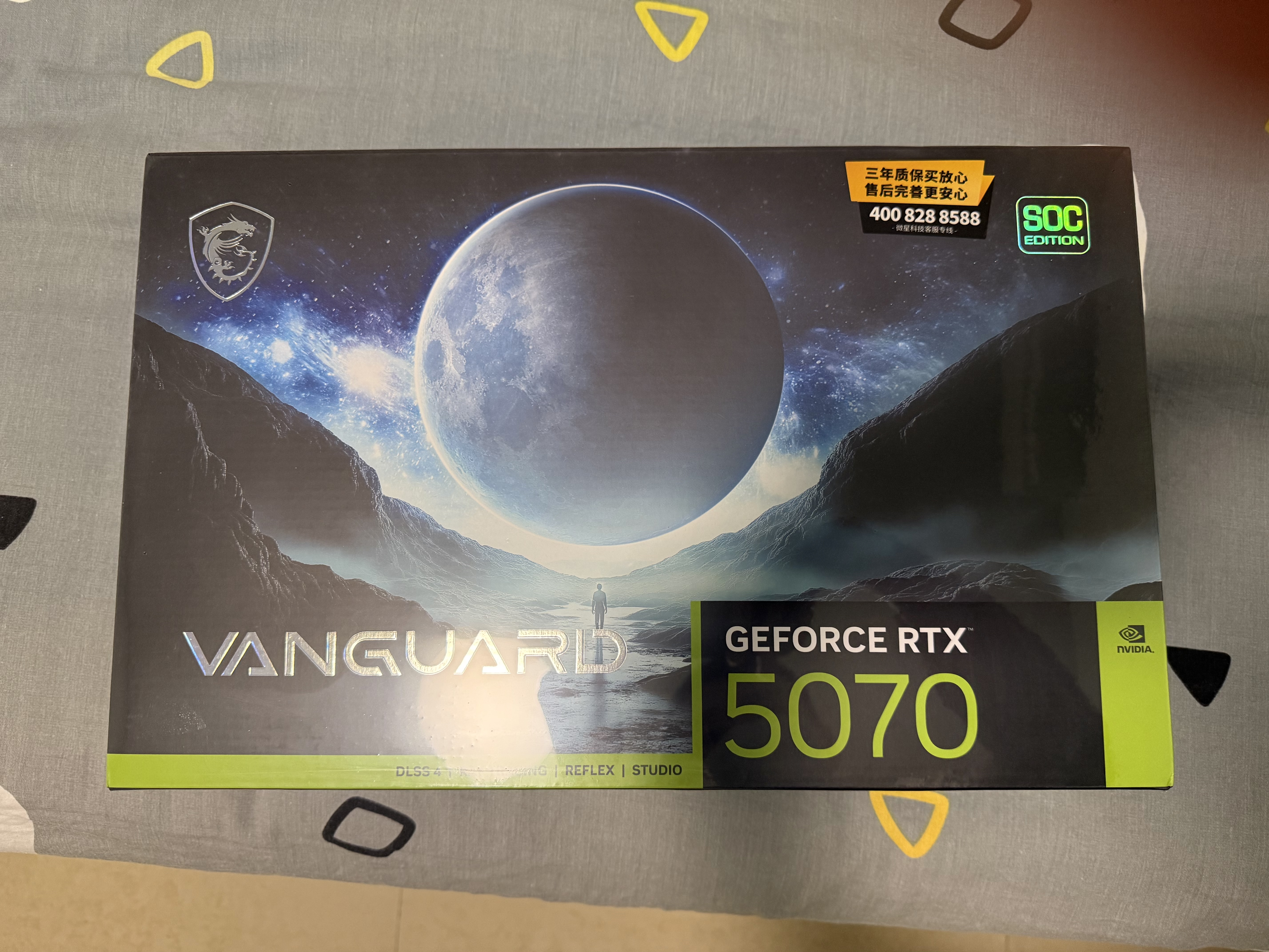 微星（MSI）神龙 GeForce RTX 5070 12G VANGUARD SOC AI游戏设计剪辑OpenClaw本地部署显卡 实拍图