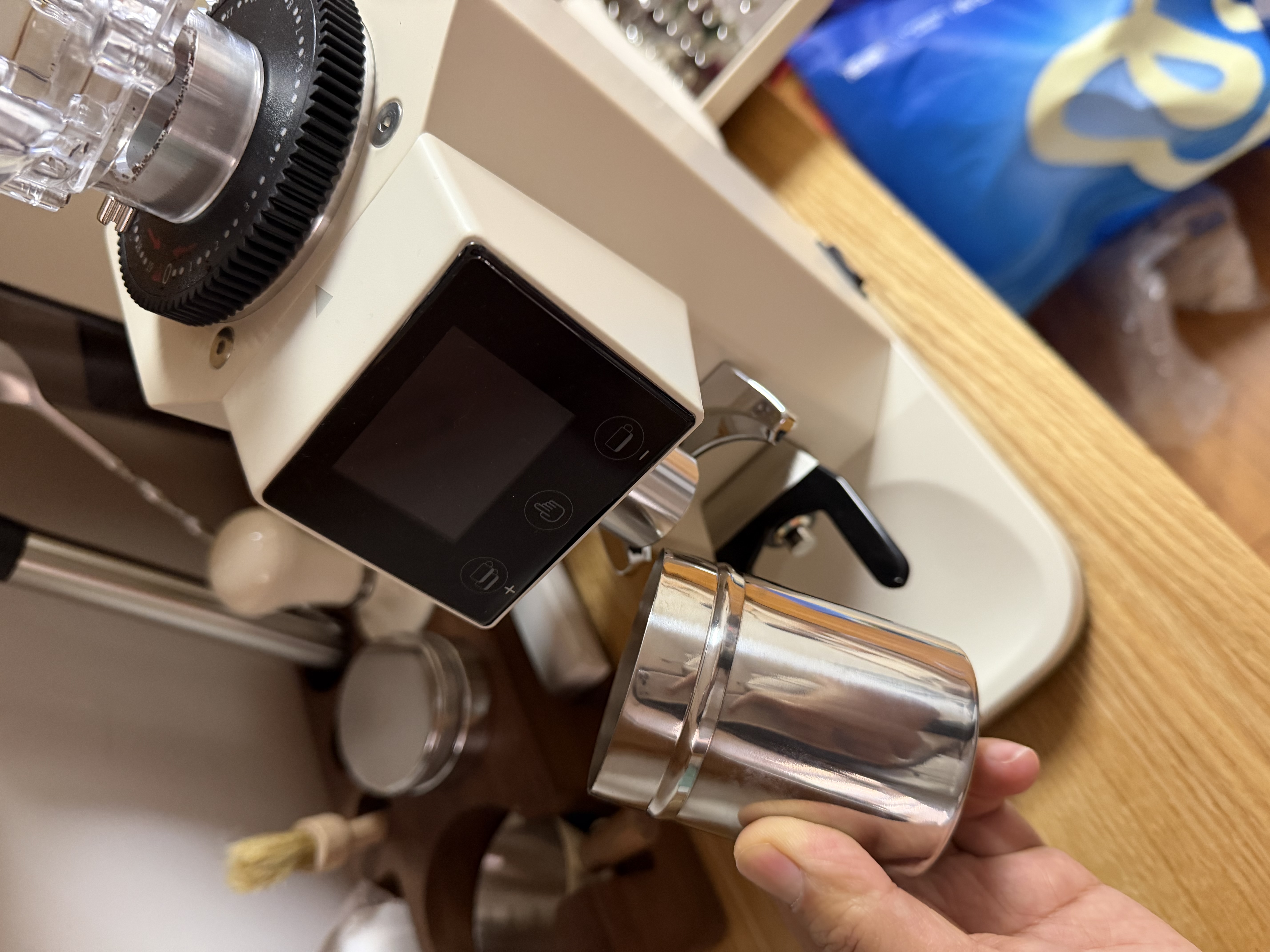 Schneider月轮电动咖啡磨豆机研磨机磨粉机家用商用全自动全碳钢机身全铜电机无孔刀盘 送礼礼物 【60MM平刀】碳钢机身+全铜电机+防飞粉 实拍图