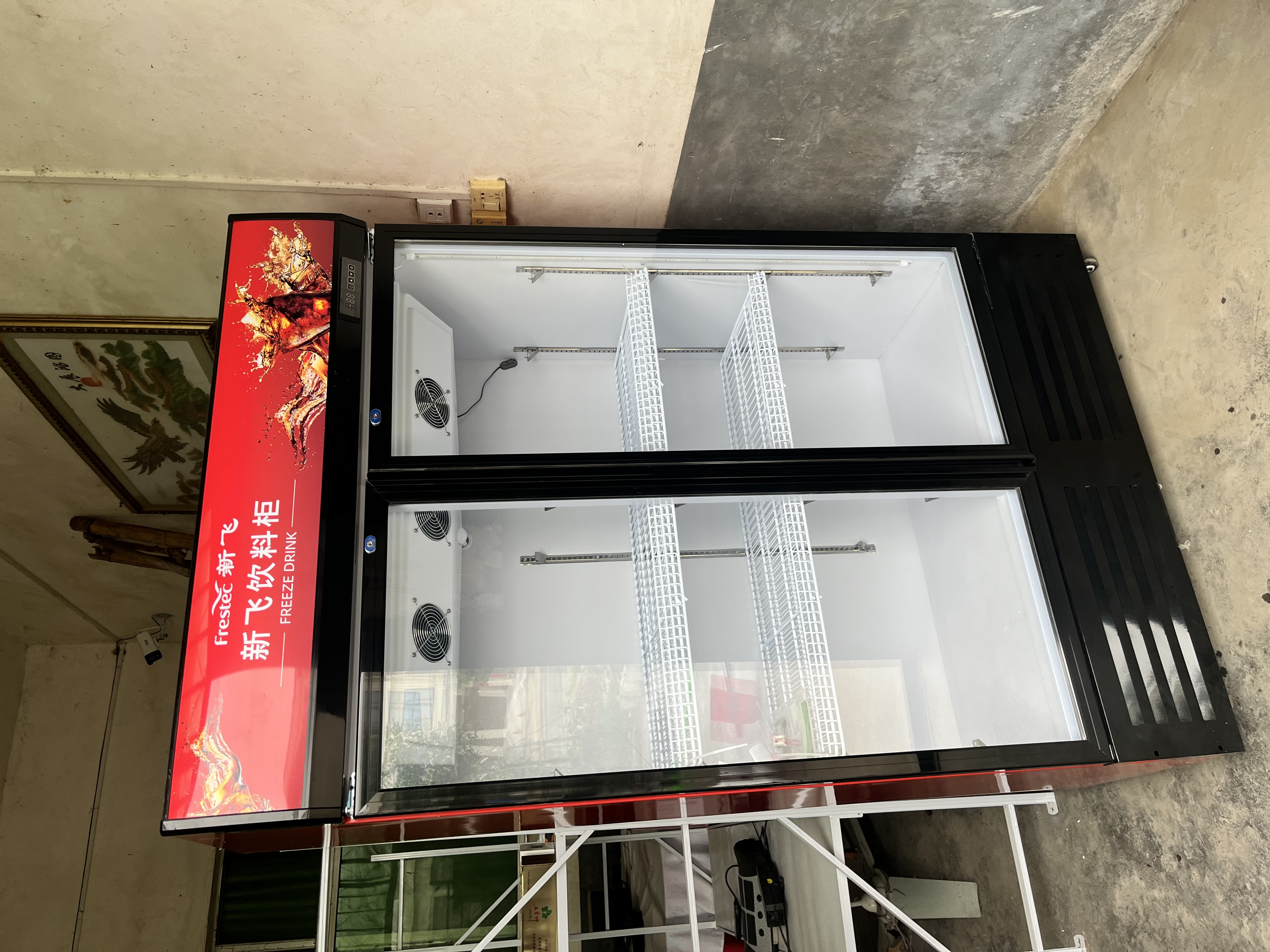 新飞 （Frestec）展示柜冷藏保鲜柜酒水饮料冰柜双开门冷藏柜酒店冷藏保鲜柜超市直冷玻璃门风冷无霜冰箱立式冷柜 双门黑红688L【4D风冷无霜】1.2米 实拍图