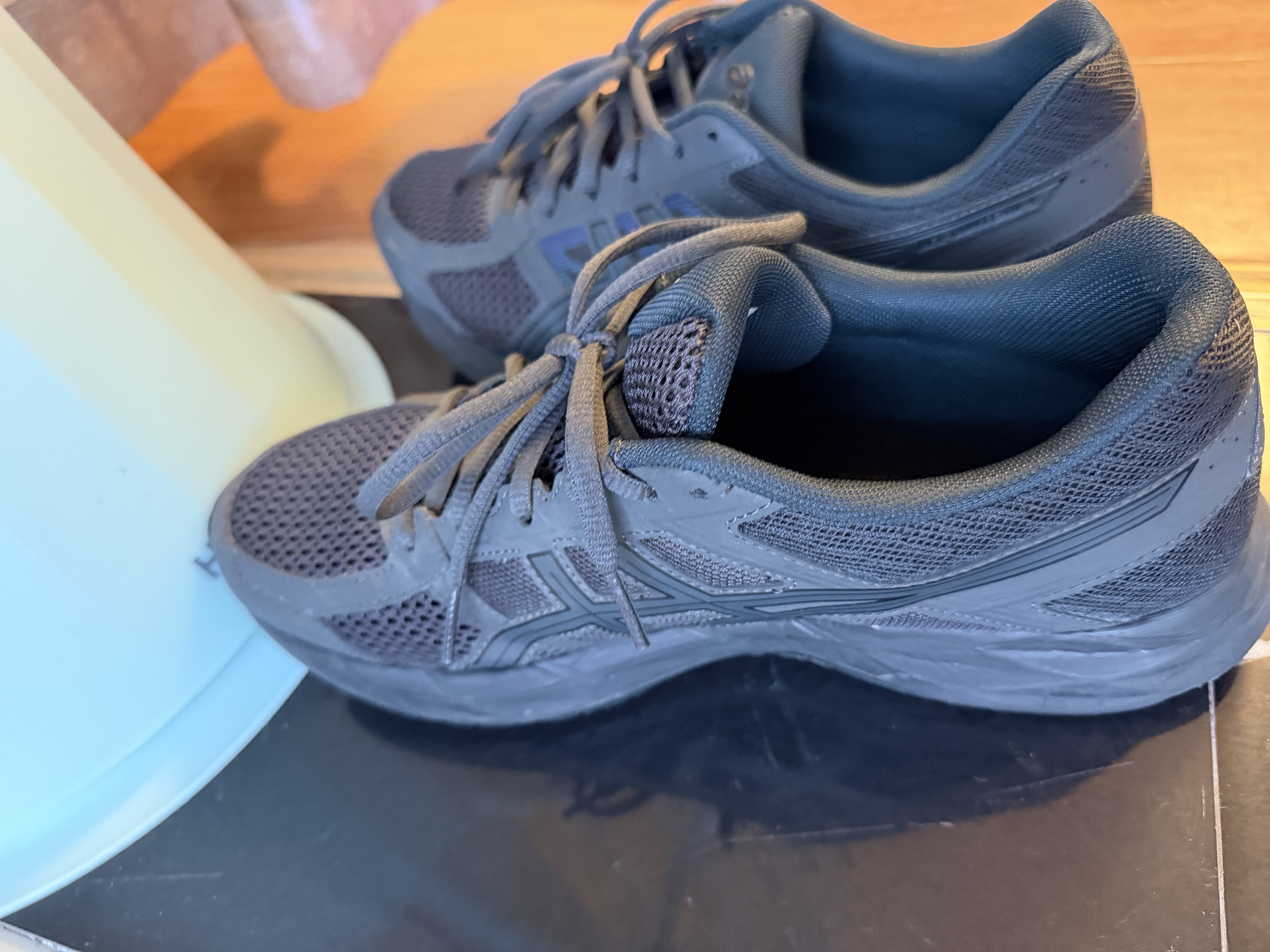 亚瑟士ASICS男鞋透气跑鞋运动鞋缓震舒适跑步鞋 GEL-CONTEND 4 黑色/黑色 42 实拍图