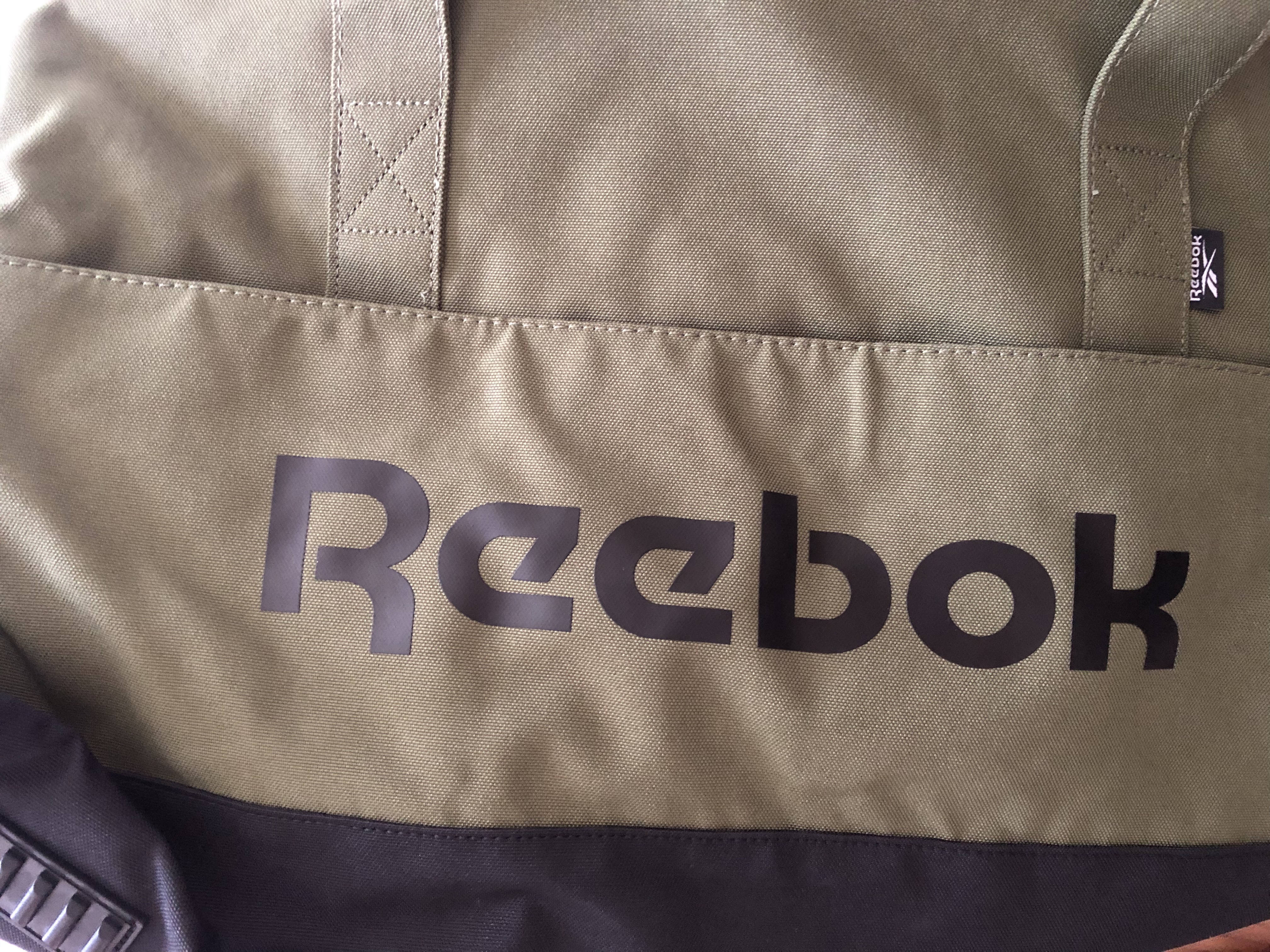 Reebok锐步多功能旅行包男士大容量斜挎运动健身包干湿分离手提行李包女 曜石黑-鞋仓/干湿分离/大容量37L 实拍图