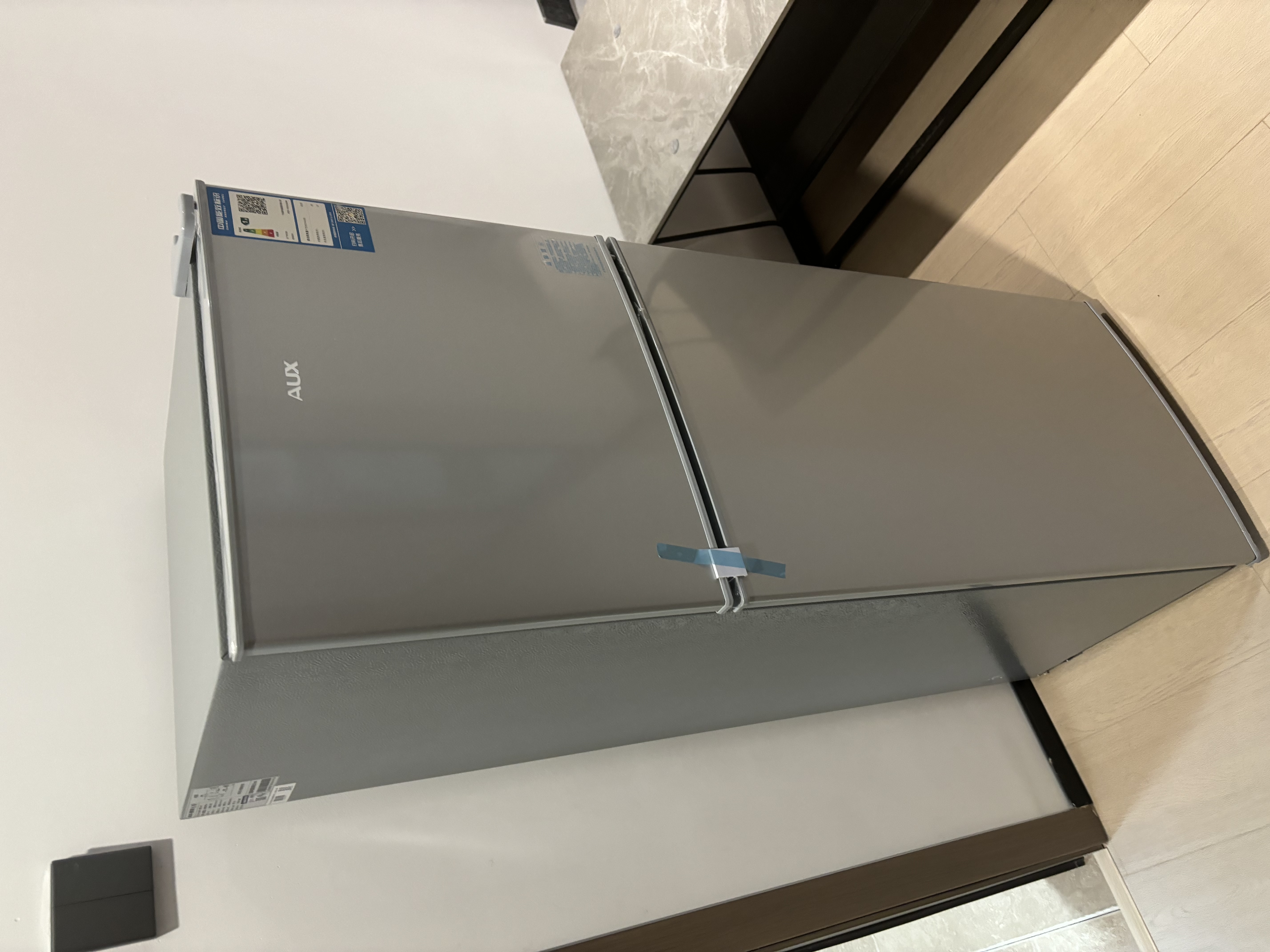 奥克斯家用双门迷你小型冰箱 冷藏冷冻保鲜小冰箱 宿舍租房节能电冰箱 【全国联保】236银【高效保鲜 铜管速冷】122L 实拍图