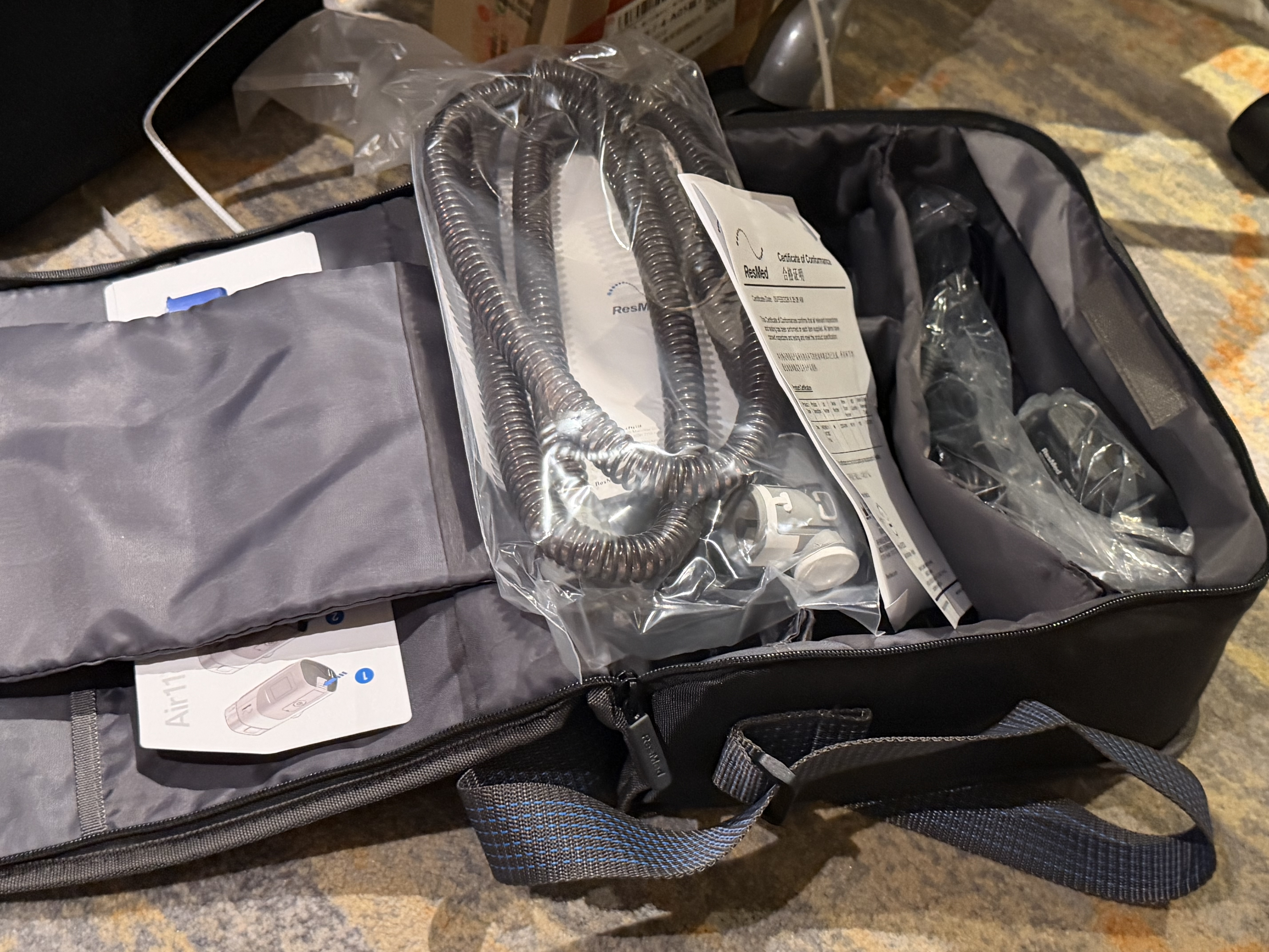 瑞思迈（Resmed）S10单水平呼吸机家用便携止鼾器防打呼噜睡眠呼吸暂停综合症 实拍图