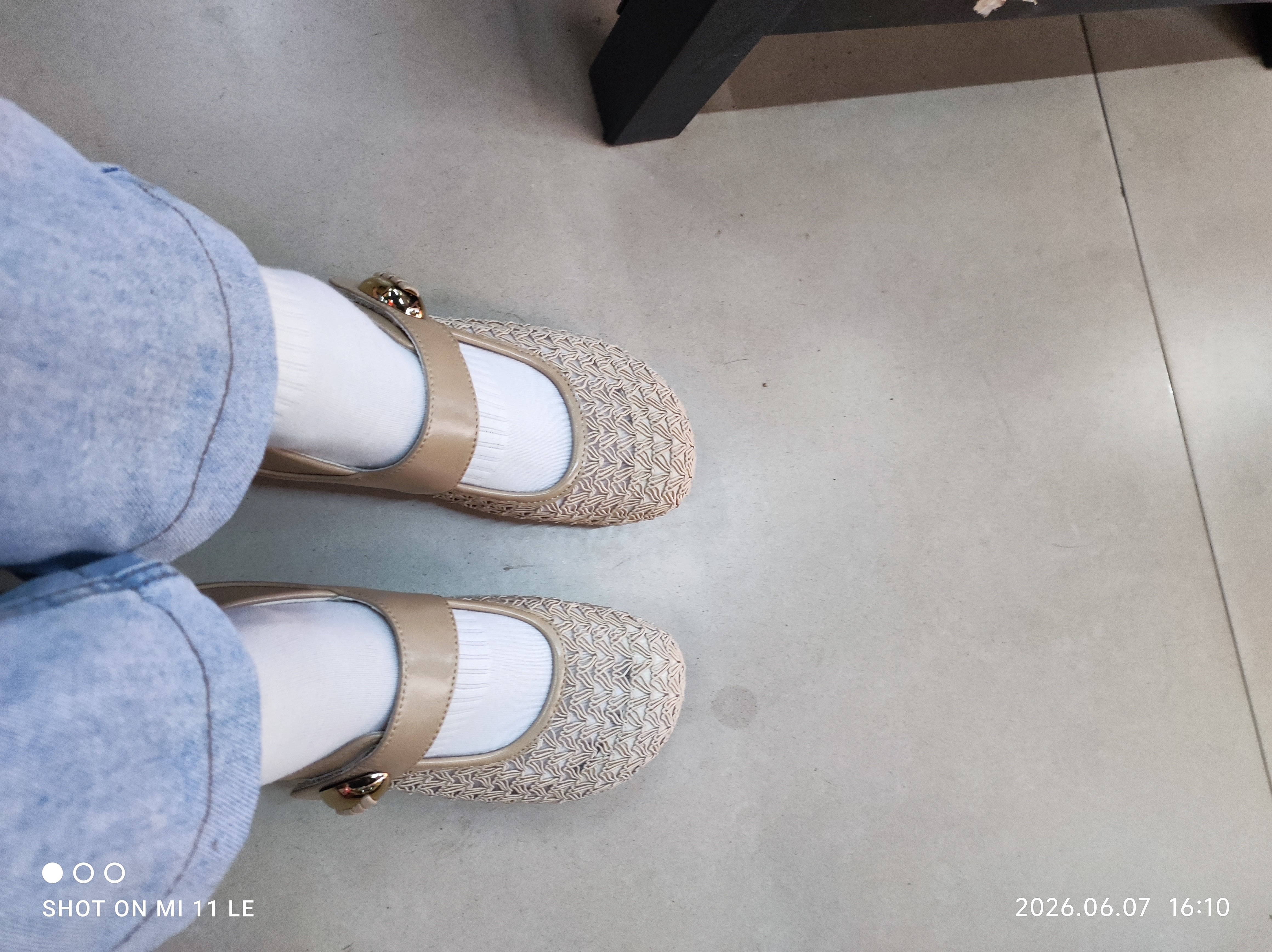 达芙妮平底玛丽珍鞋女2026新款夏季透气凉鞋时尚百搭通勤单鞋 杏色 36 实拍图