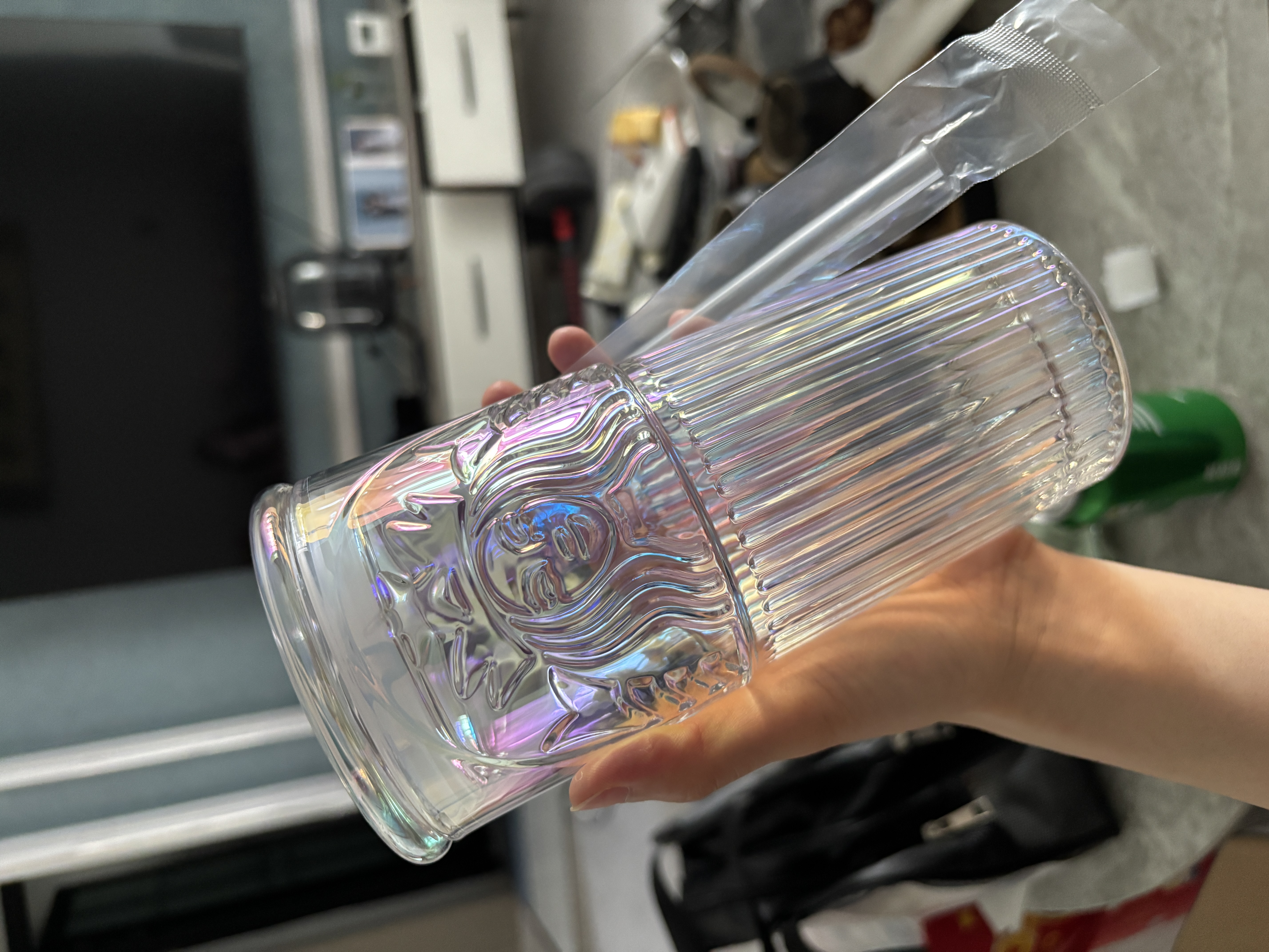 星巴克（Starbucks）杯子玻璃杯 高颜值玻璃吸管杯 大容量桌面咖啡水杯男女士送礼礼物 幻彩女神款玻璃吸管杯550ml 实拍图