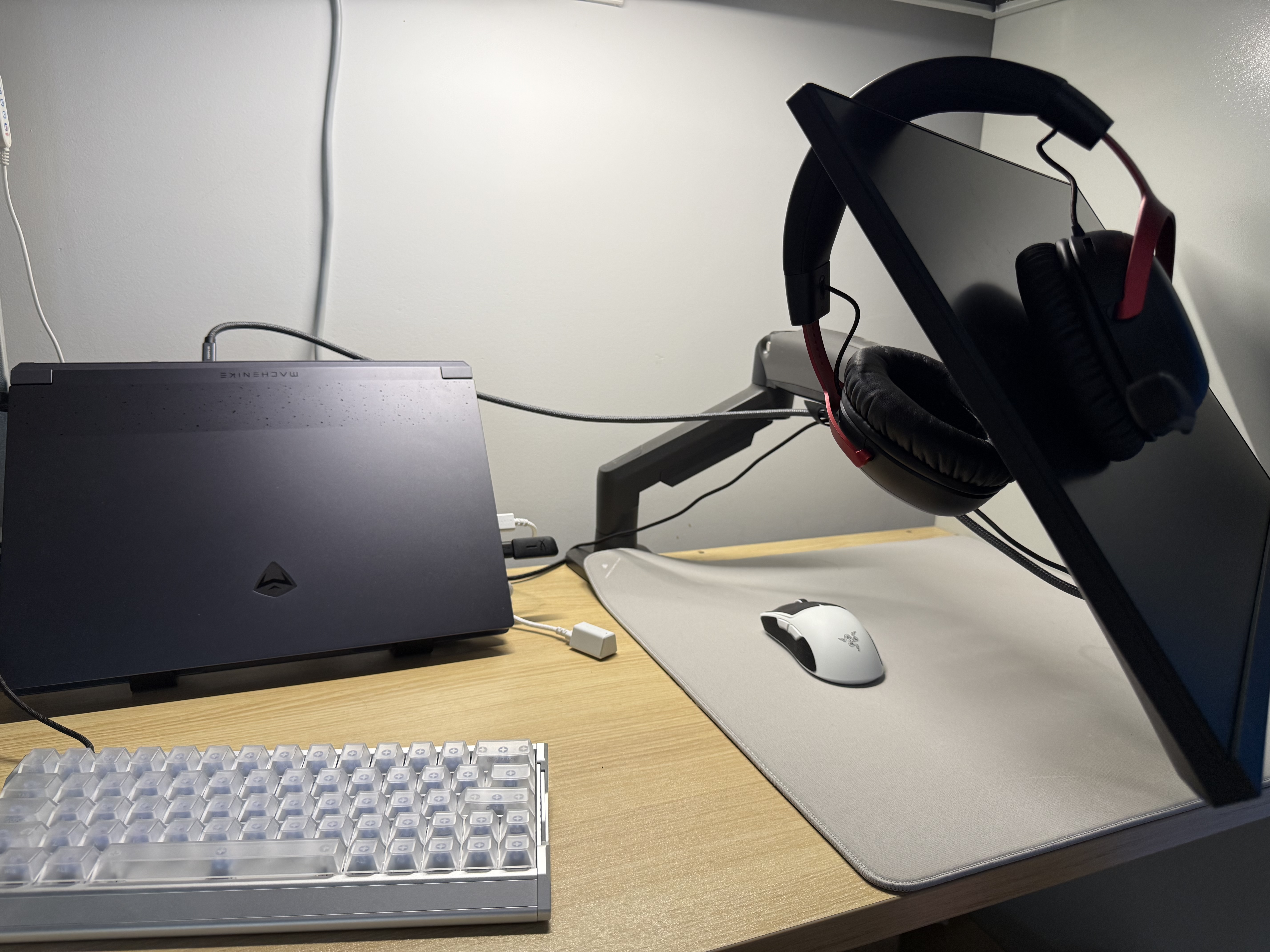 极度未知（HYPERX）飓风3游戏耳机头戴式DW12E降噪麦克风DTS畅玩FPS吃鸡三角洲电竞游戏耳机头戴式耳机电竞游戏耳机 【飓风3无线 黑红】120小时续航 实拍图