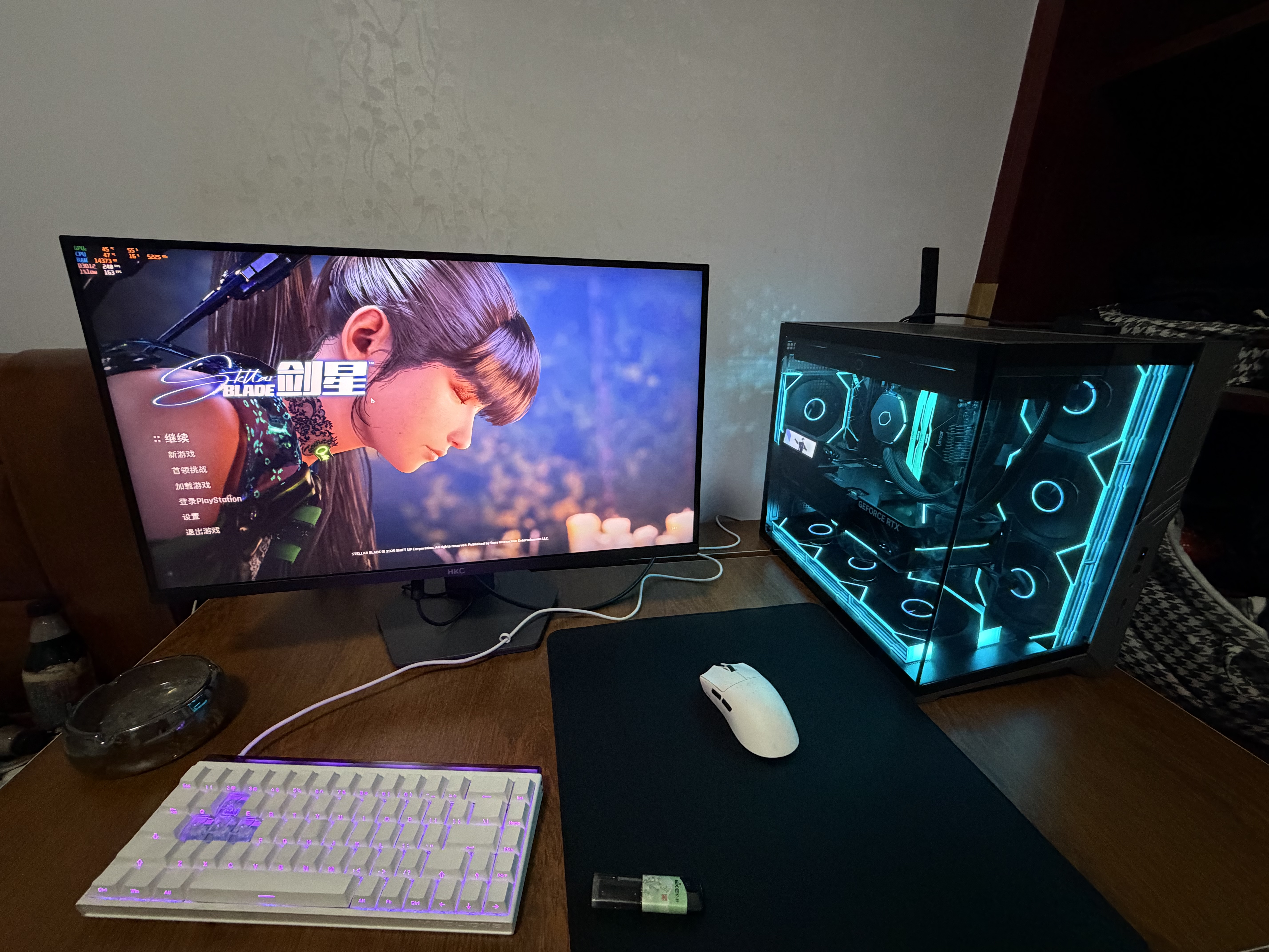 七彩虹（Colorful）iGame GeForce RTX 5070 Vulcan X OC 12GB  GDDR7 DLSS 4.5 电竞光追游戏设计电脑火神显卡 实拍图