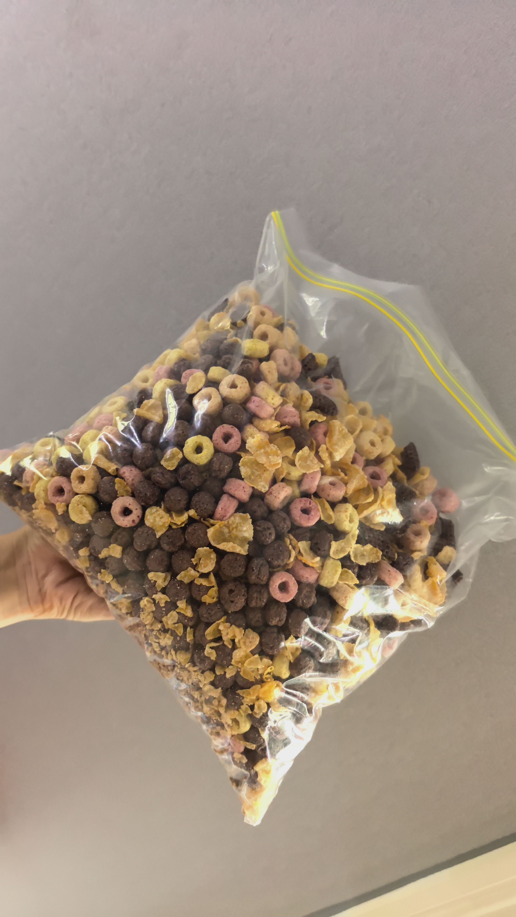 家乐氏（Kellogg）谷物脆可可球彩圈圈礼盒645g  儿童零食营养早餐代餐即食麦片 实拍图