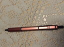 uni三菱 按制圆珠笔金属笔握原子笔 低重心办公商务用中油笔 SXN-1003-38 0.38mm 浆果粉杆 实拍图