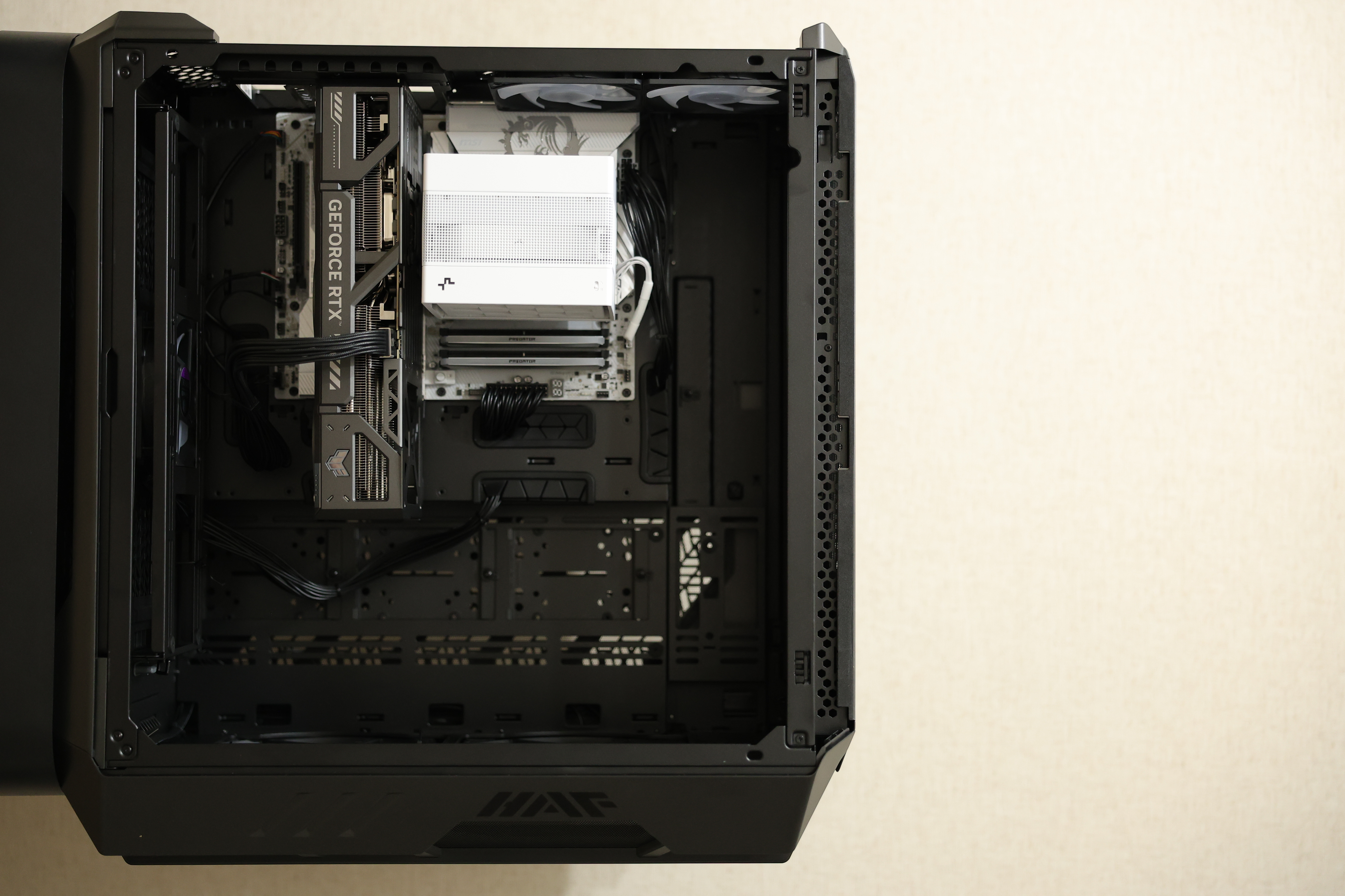 酷冷至尊（CoolerMaster）HAF700 EATX全塔电脑机箱 支持480散热水冷/15x风扇位/9xSSD位/免工具安装/4090 实拍图