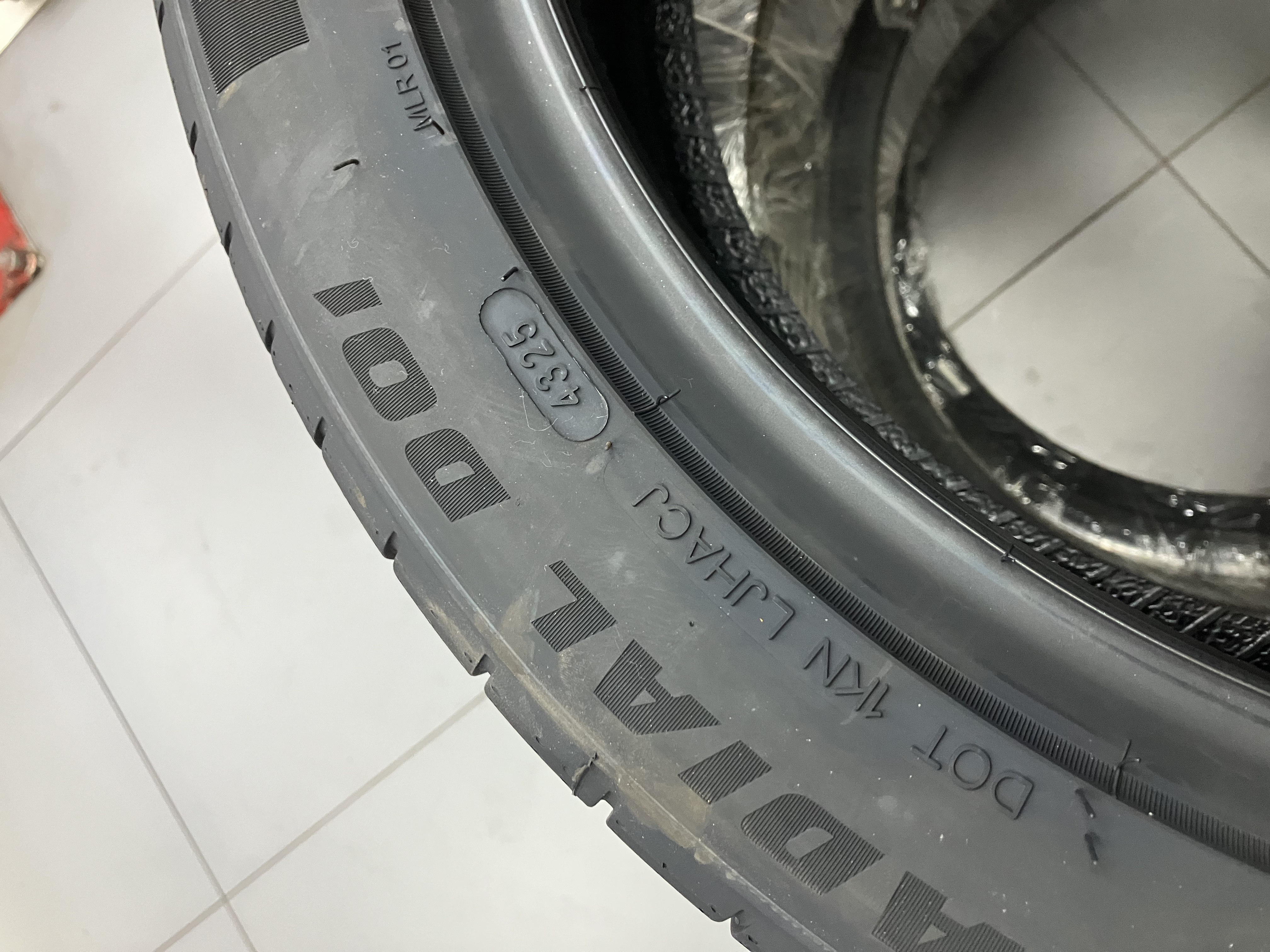 ENTDA中策安达轮胎 汽车轮胎 225/45R18 95W D01 适配速腾/轩朗 实拍图
