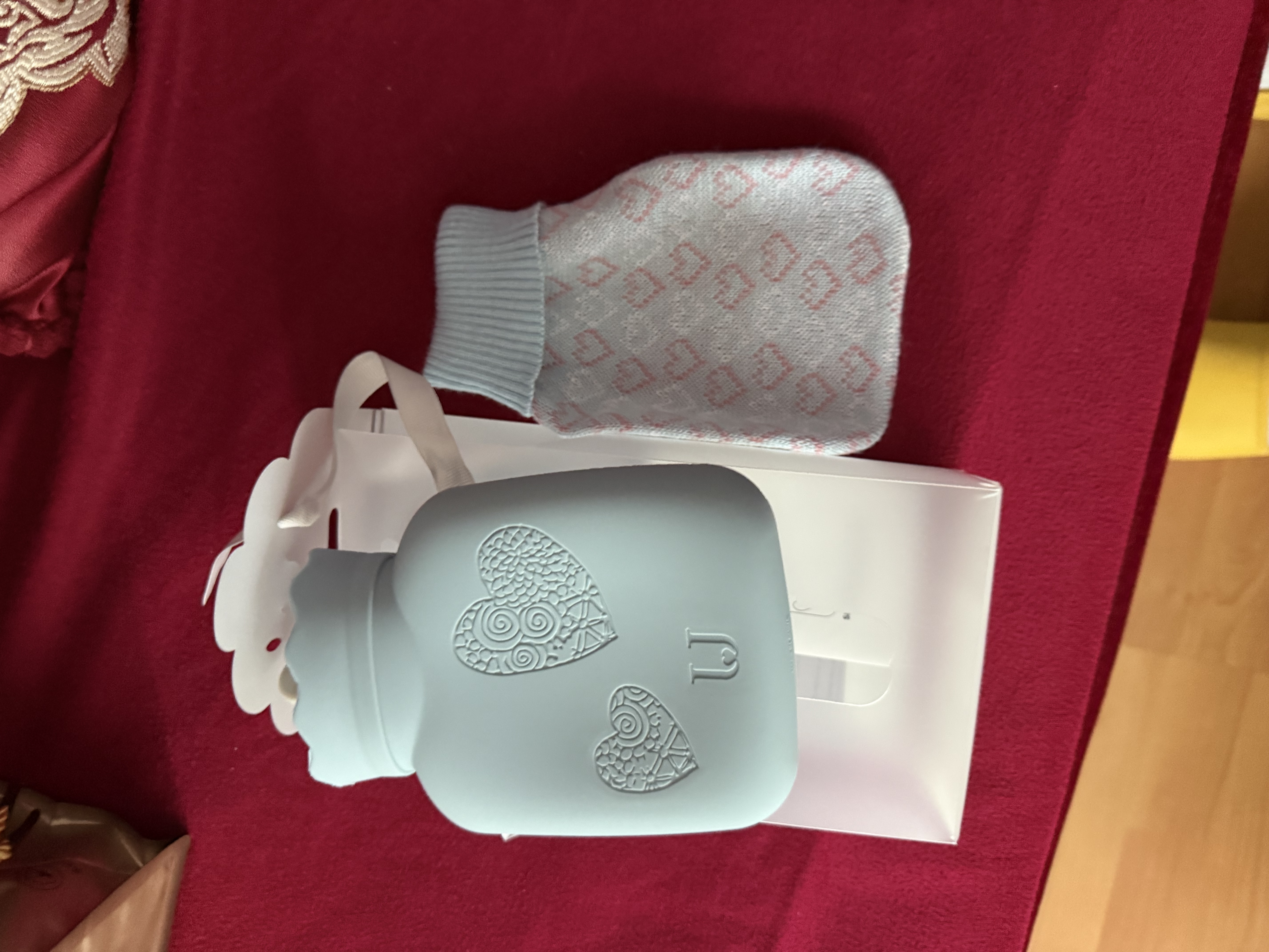 佐敦朱迪 注水热水袋硅胶暖水袋热敷宝宝暖肚子迷你可爱婴儿暖手宝礼物 蓝色小号【保暖套+礼盒】 实拍图