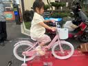 麦斯卡（Mesuca）迪士尼自行车儿童3-4-6-8-12岁小孩单车三丽鸥公主款儿童自行车 美乐蒂联名丨带后座+折叠款+礼包 18寸（适合身高110cm~130cm） 实拍图