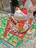 吉猫堂招财猫摆件开业大号自动摇手店铺前台家居客厅装饰发财猫送礼礼品 销量明星【八方来财】28*20*24 【礼盒+坐垫+围脖】电池插电两用 实拍图