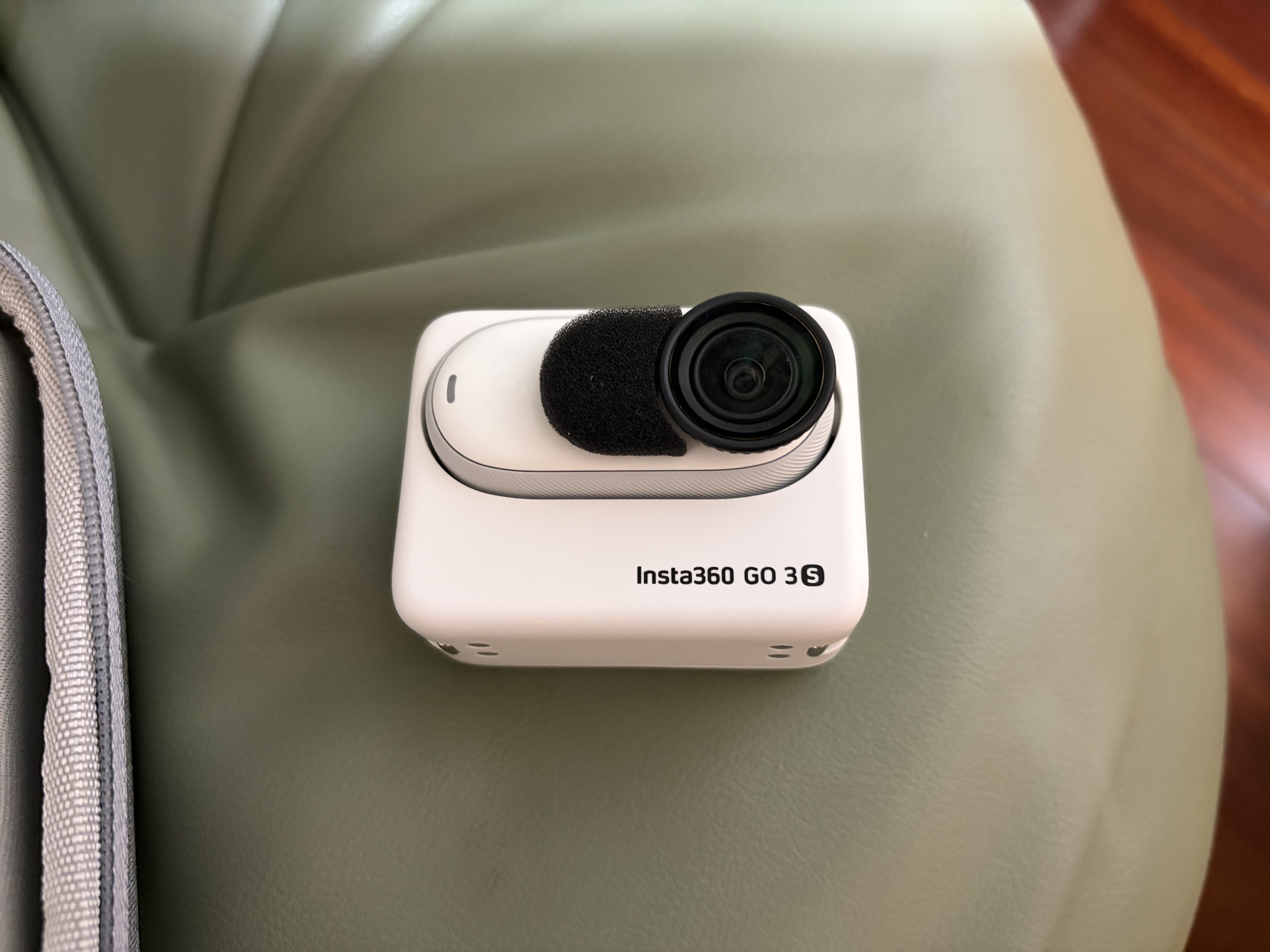 影石Insta360影石【旗舰首发】GO 3S 4K拇指相机Vlog骑行亲子宠物运动相机摄像机口袋相机（灵动白128G标准版） 实拍图