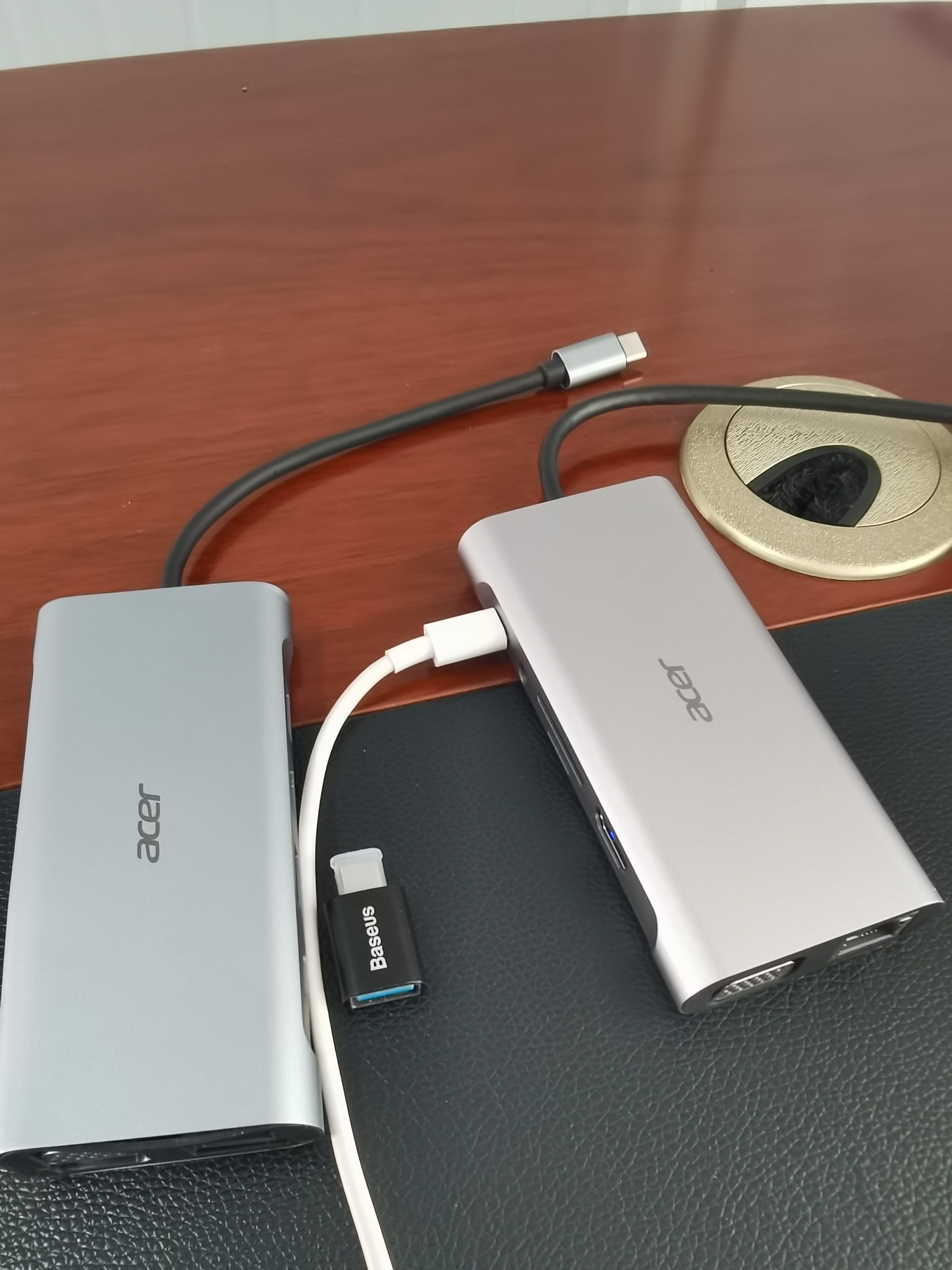 宏碁（acer）多功能扩展坞 USB-C转HDMI转换器适用iPad MacBook 4K投屏VGA音频千兆网口分线器拓展坞 实拍图