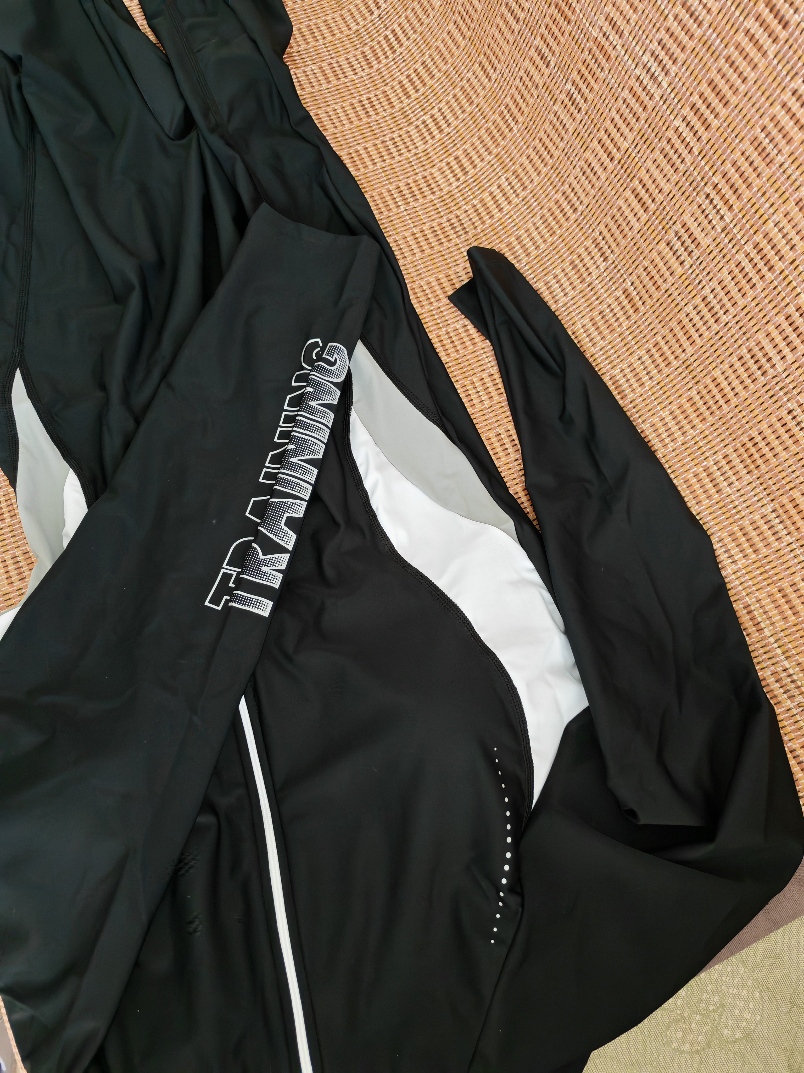 361°连体游泳衣女防晒专业冲浪潜水服长袖长裤水母衣泡温泉显瘦保守装 实拍图