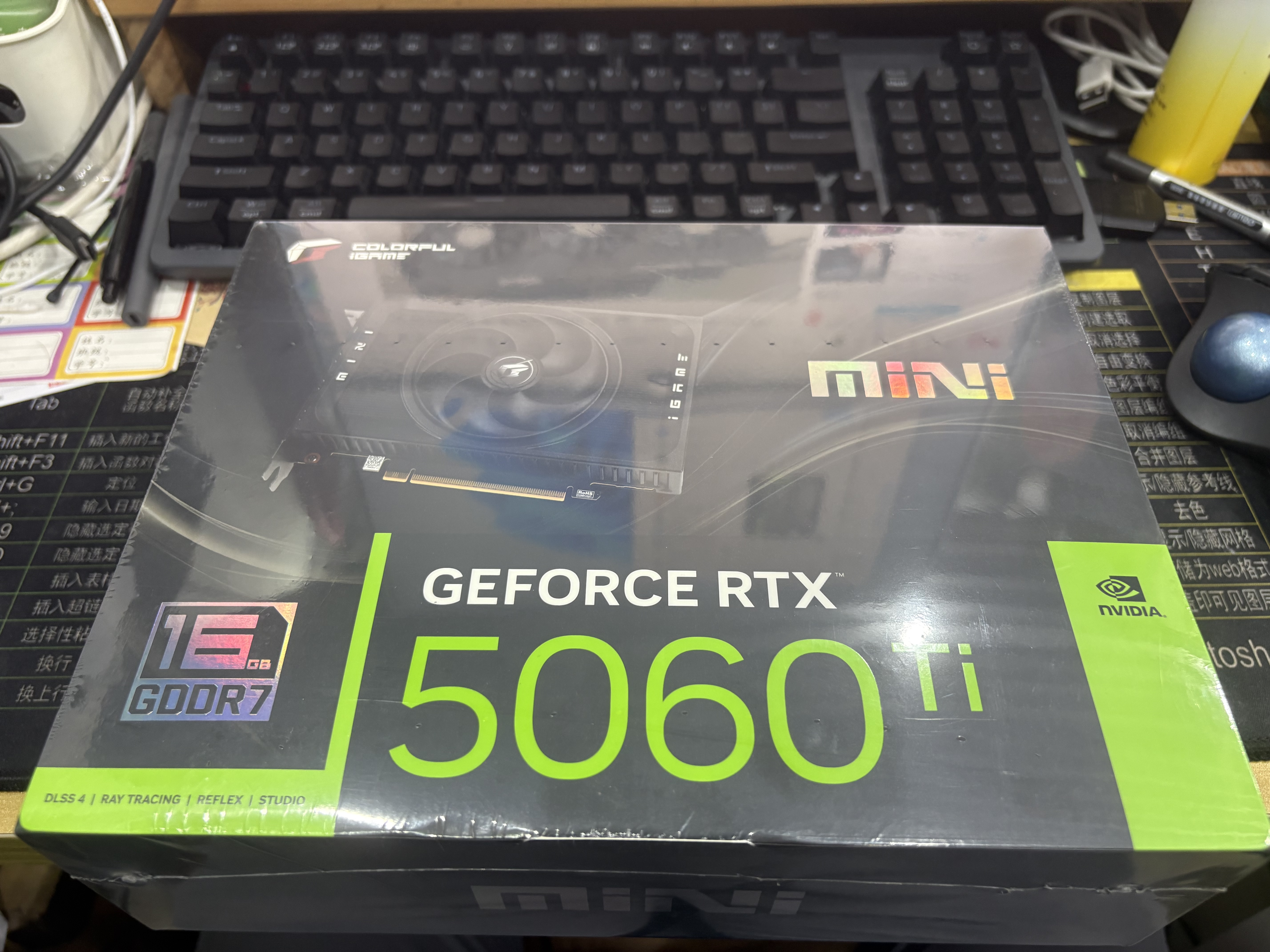 七彩虹（Colorful）iGame GeForce RTX 5060 Ti Mini OC 16GB GDDR7 DLSS 4 ITX机箱 游戏设计电脑显卡 实拍图