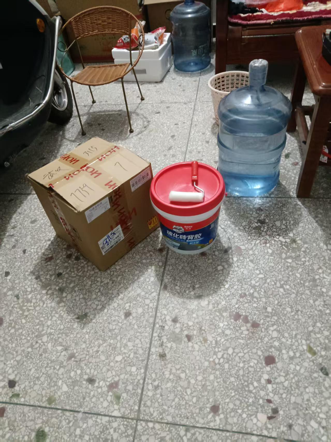 德高瓷砖背涂胶玻化砖背胶瓷砖强力粘结剂玻化砖粘接剂背胶5KG/桶 实拍图