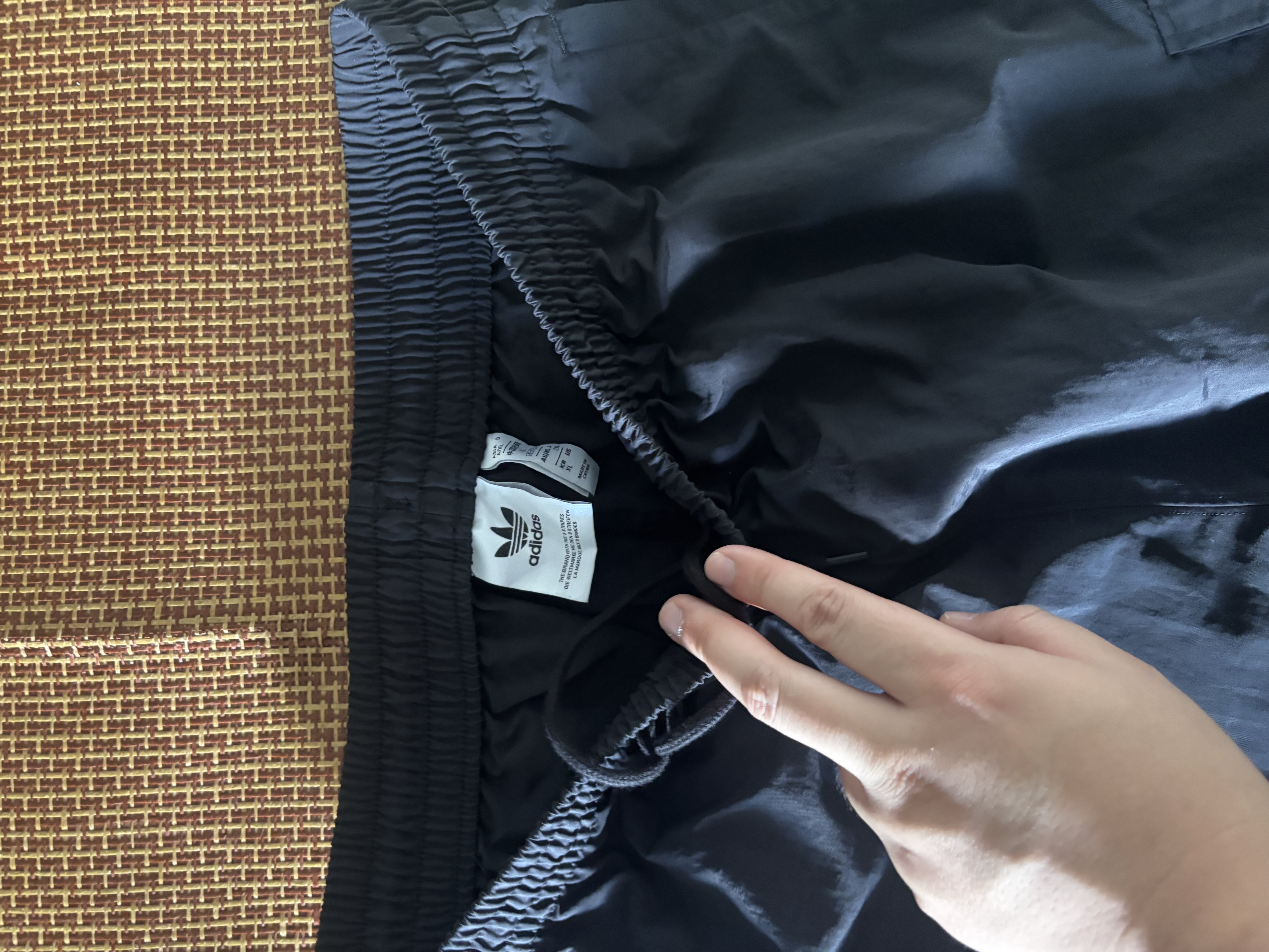 阿迪达斯（adidas）三叶草系列 男子 ESS WVN SHORTS 短裤 JD0406 黑色 XL 实拍图