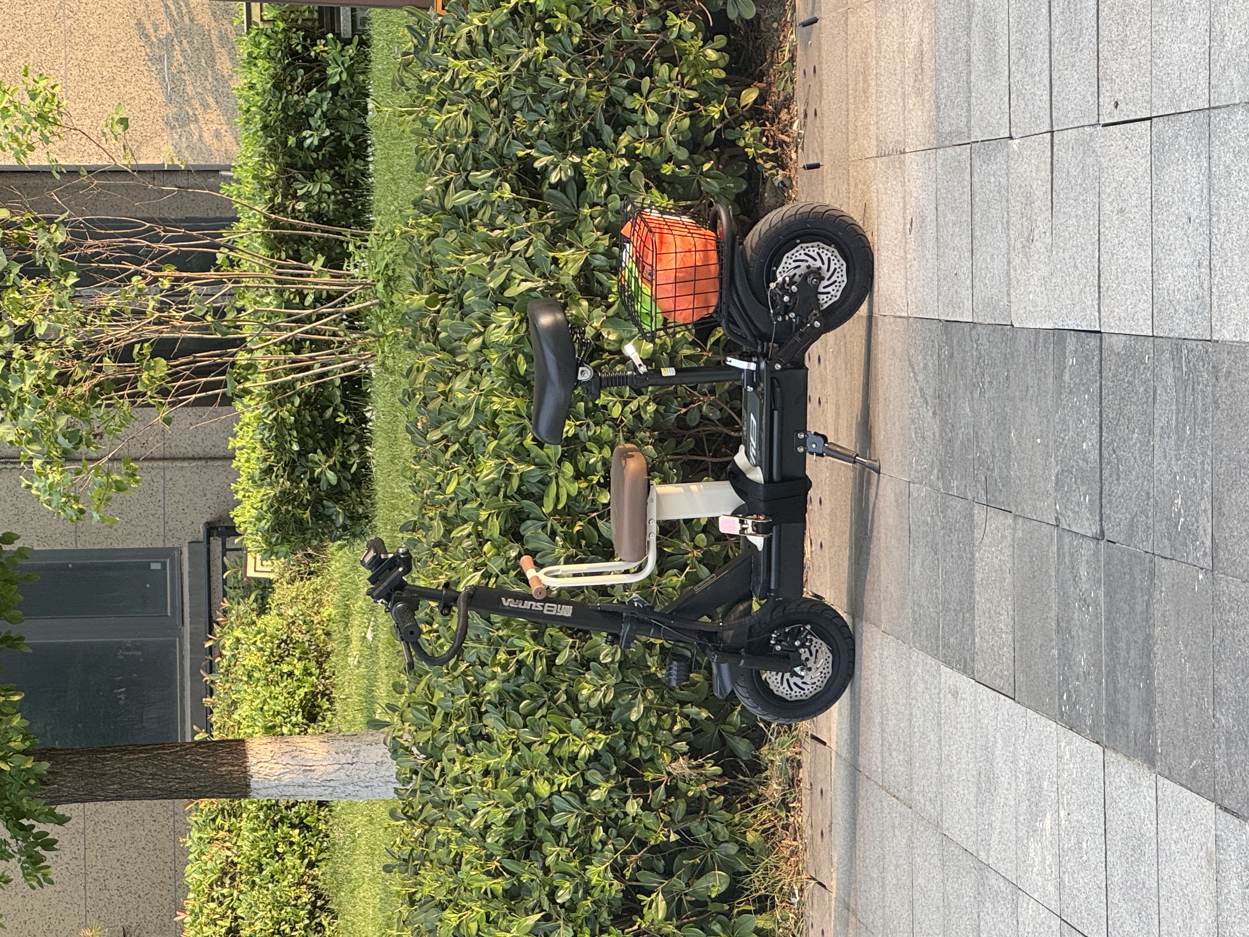 新日（Sunra）电动滑板车成人代驾折叠电动车迷你小型代步电瓶车踏板车超长续航 48V-进口级电芯续航约≤80km 实拍图
