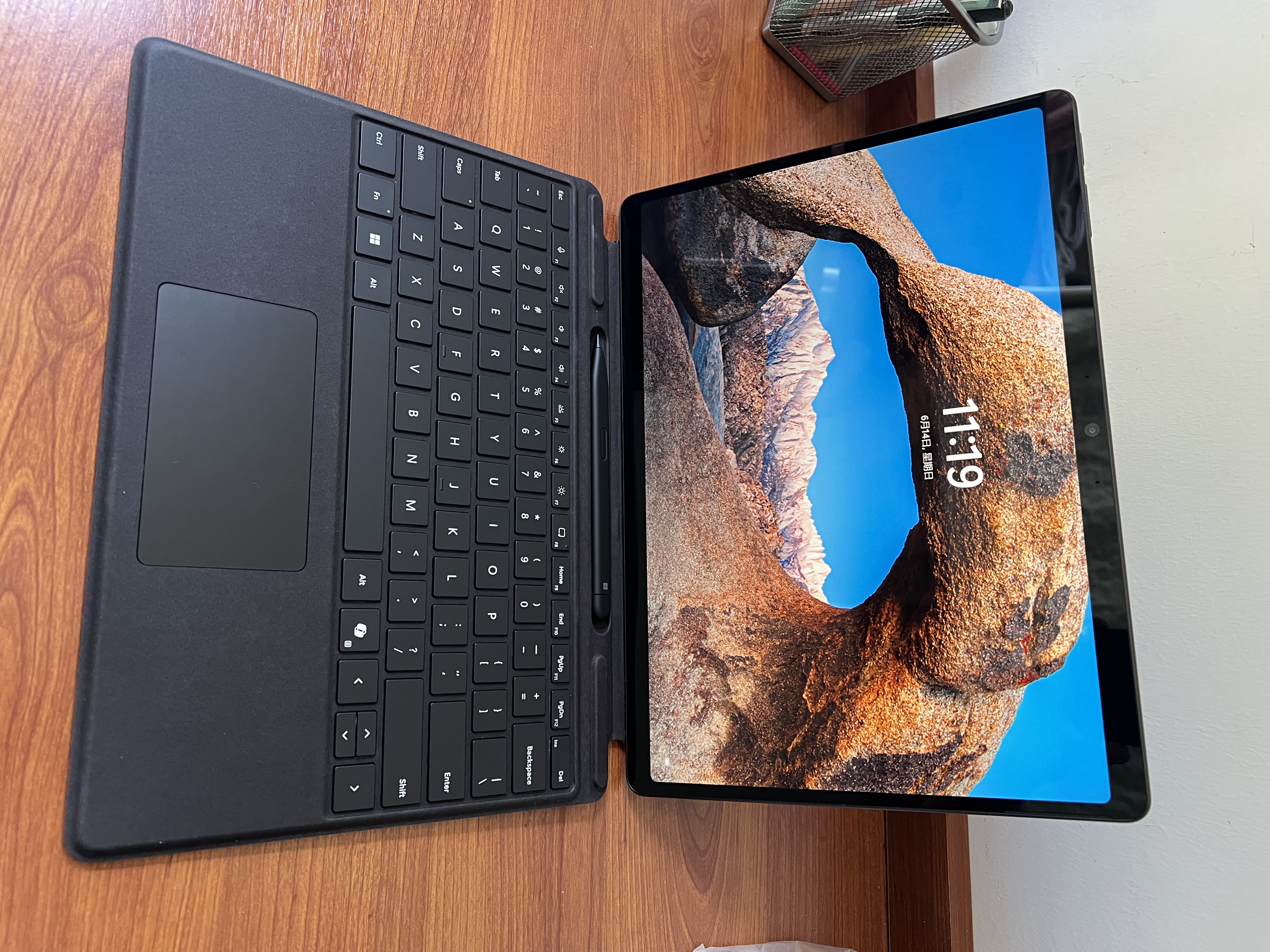 微软（Microsoft）Surface Pro 第11代 13英寸 二合一笔记本电脑 国家补贴 骁龙 X Plus 16G 512G 典雅黑 轻薄本 实拍图