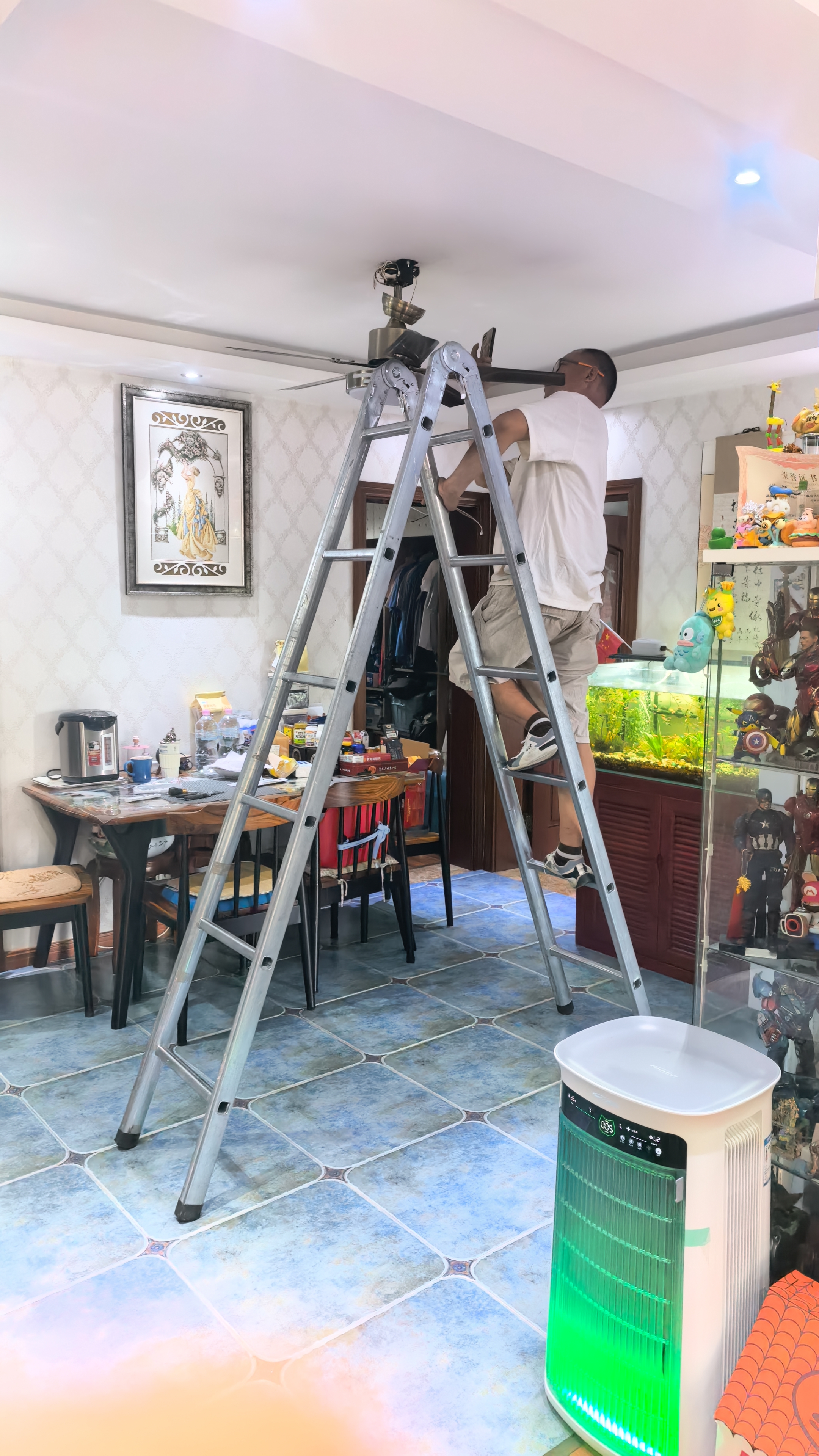 奥克斯风扇灯大尺寸静音家用吸顶一体铁艺客厅餐厅饭2026年新款吊扇灯 42寸古铜色-变频-(遥控)48W 实拍图