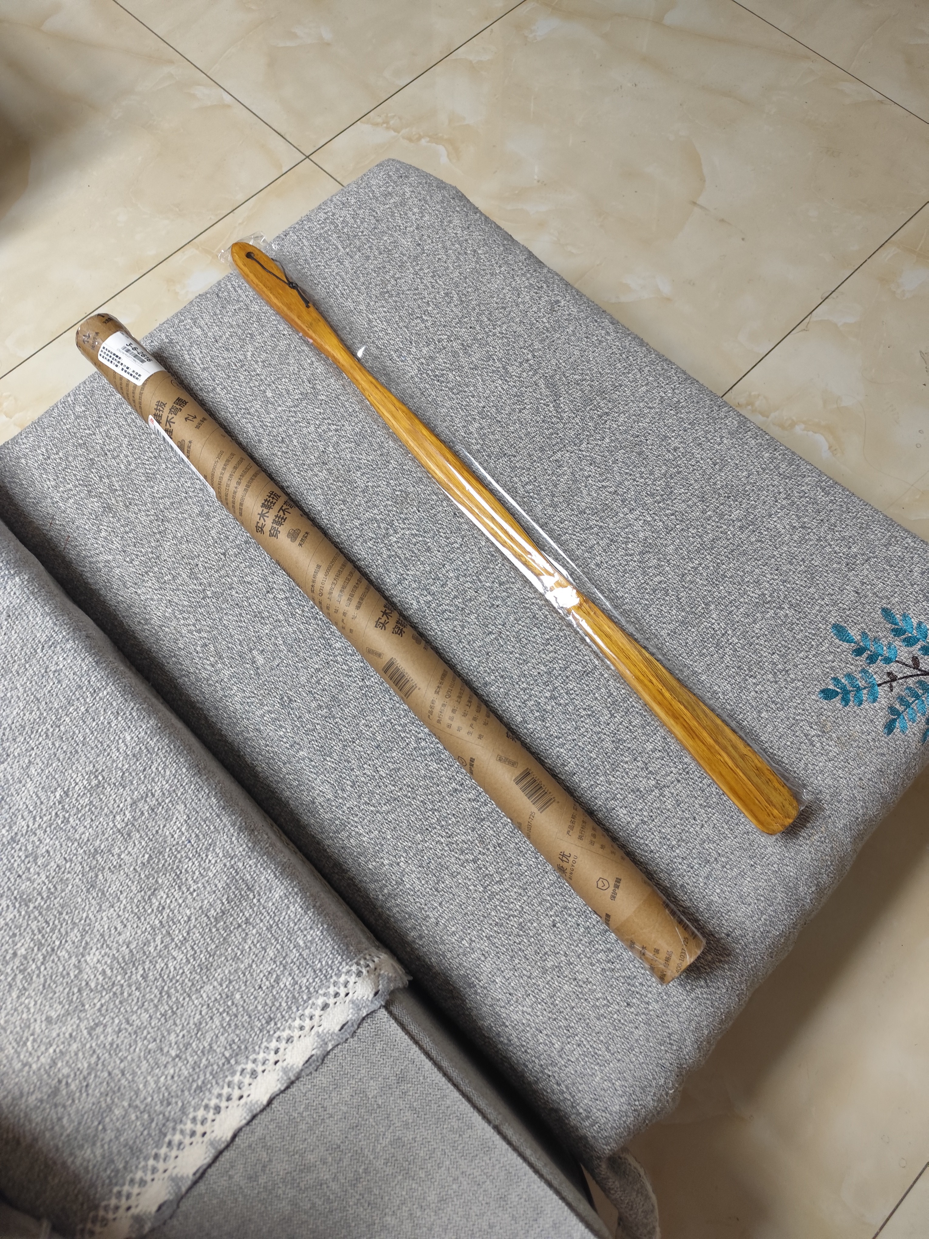 秉优实木鞋拔子75CM 特长柄加长鞋撑子提鞋器老人孕妇不弯腰穿鞋 实拍图