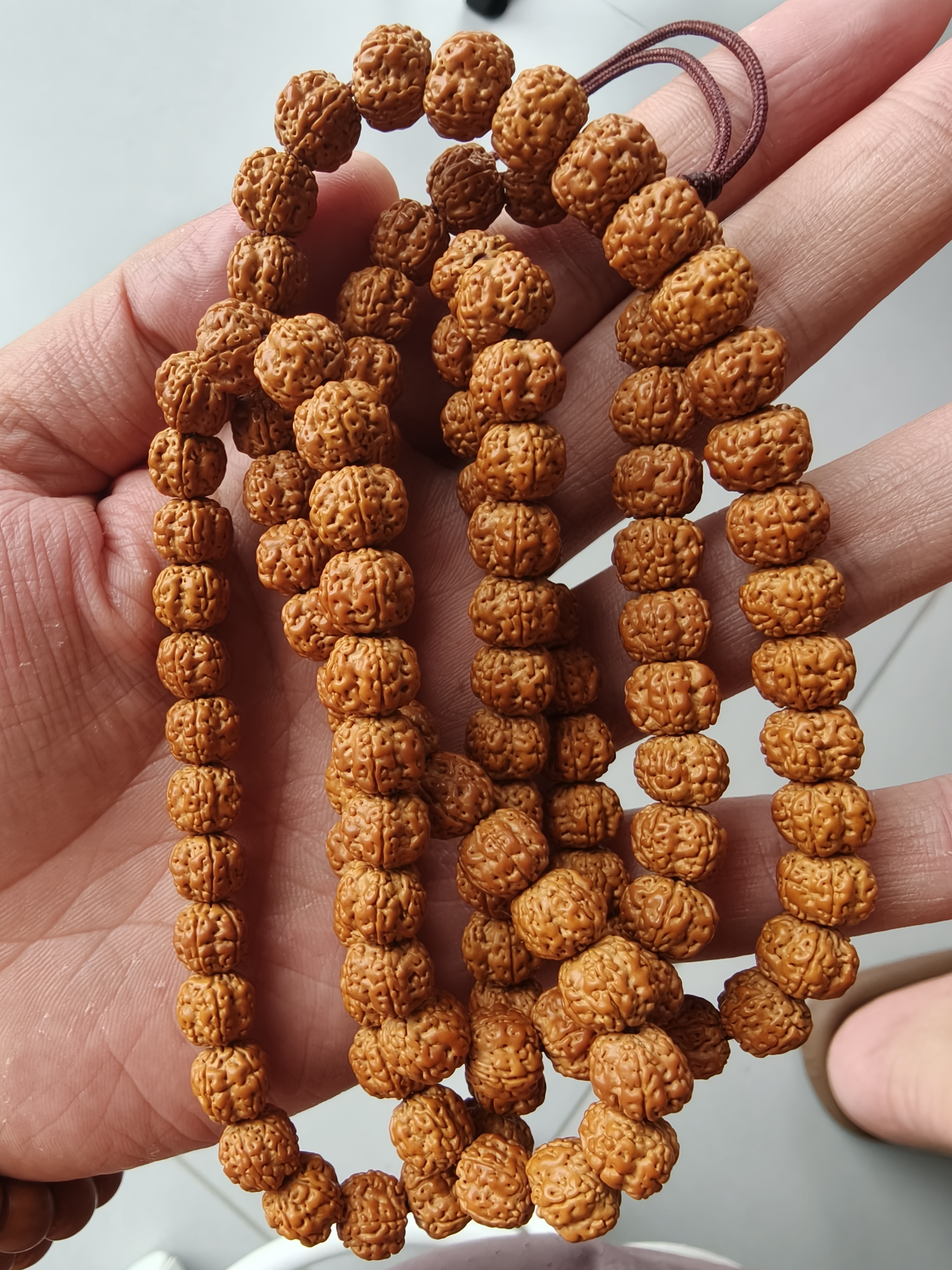 欧梵洛 印尼小金刚菩提子108颗树王树神双龙纹蜂窝原籽小金刚佛珠手串链 树王小金刚108颗(约10mm) 实拍图