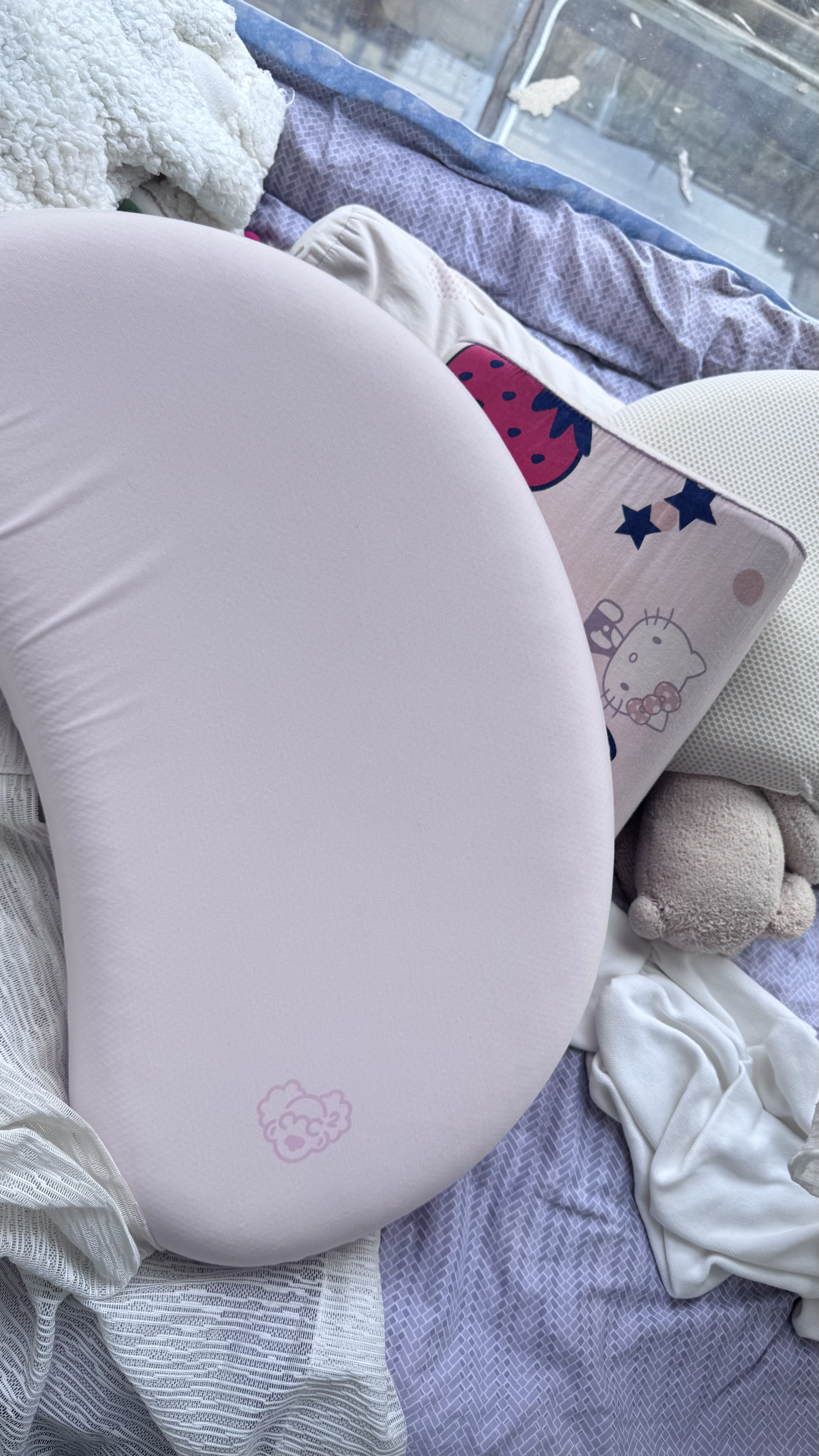 睡眠方程式天资儿童枕头宝宝婴儿硅胶枕透气可水洗6月1岁3岁6岁+ 粉 纯色 N7-枕高7cm-建议身高130-165cm- 实拍图
