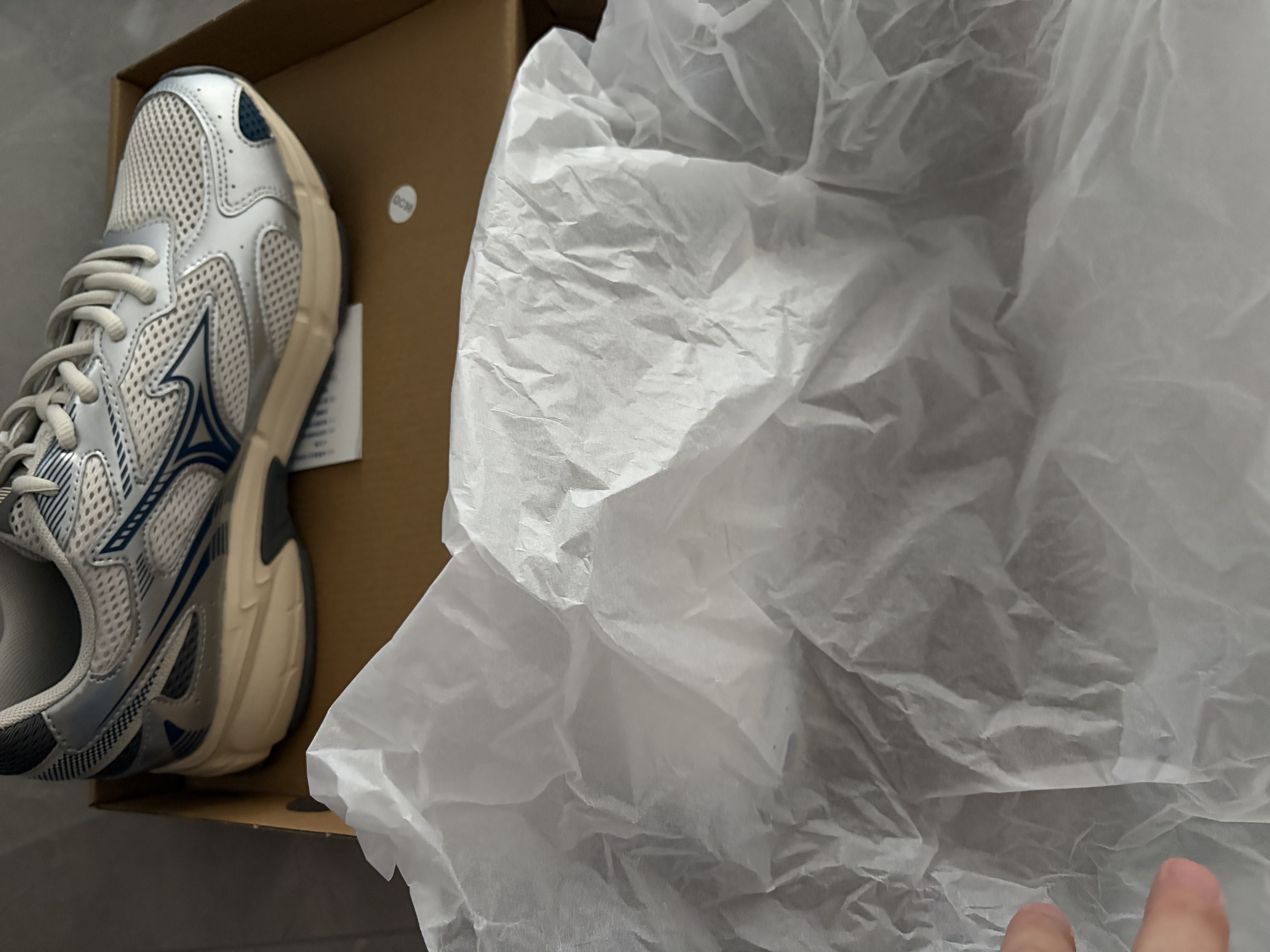 美津浓（MIZUNO）男女复古跑步运动鞋 缓震耐磨 多层次拼接 SPEED 2K 40.5码 实拍图