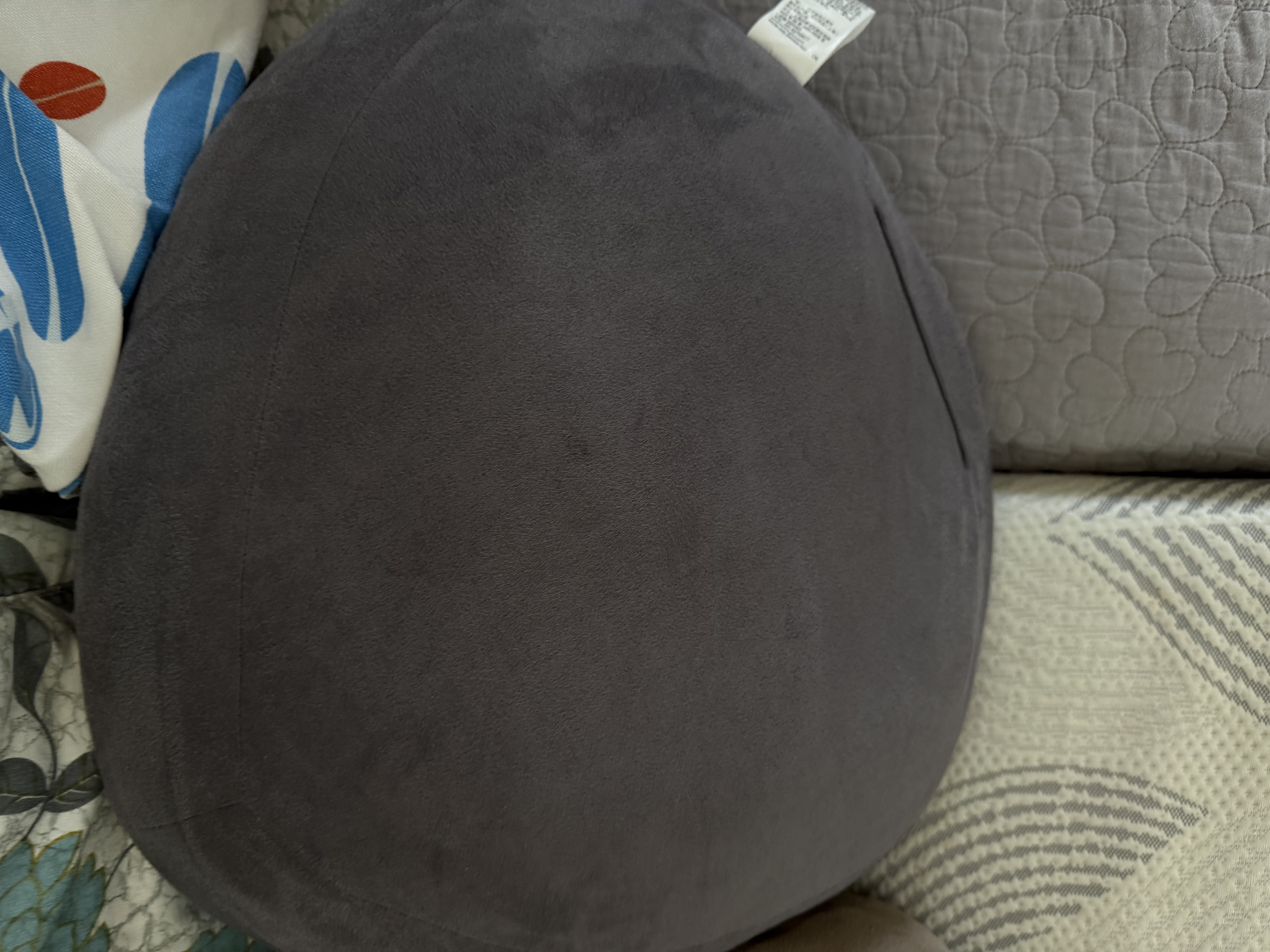 MUJI可当成腰垫使用的柔软靠垫 抱枕 腰托腰靠 炭灰色 35*35*35cm 实拍图