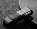 爱国者（aigo）8GB USB2.0 U盘 U266旋转防护 黑色 CD纹防滑设计 实拍图