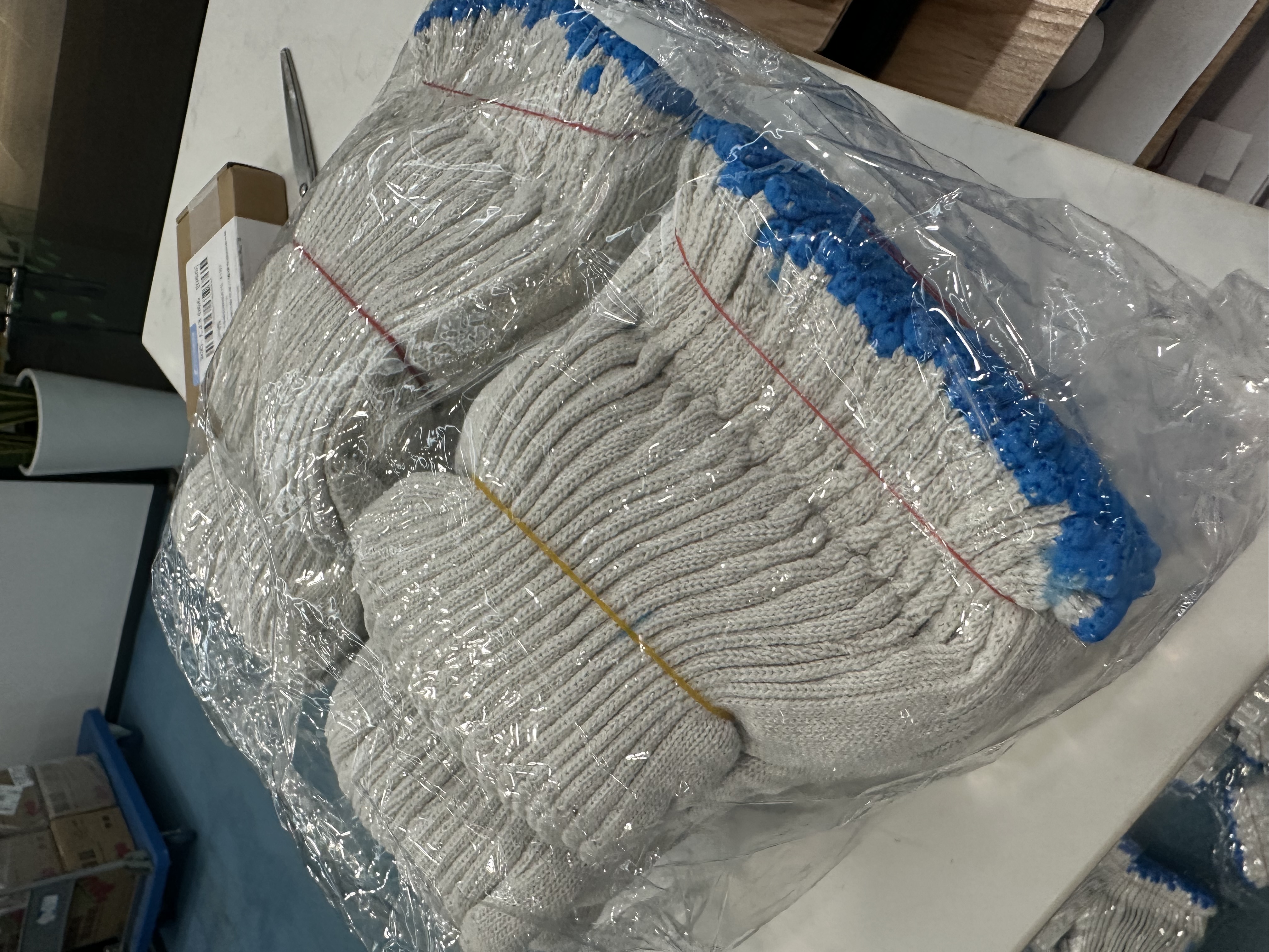 得力（deli）劳保手套棉纱线手套耐磨防滑透气劳工工地工作干活汽修加密蓝边20付LQ652 实拍图