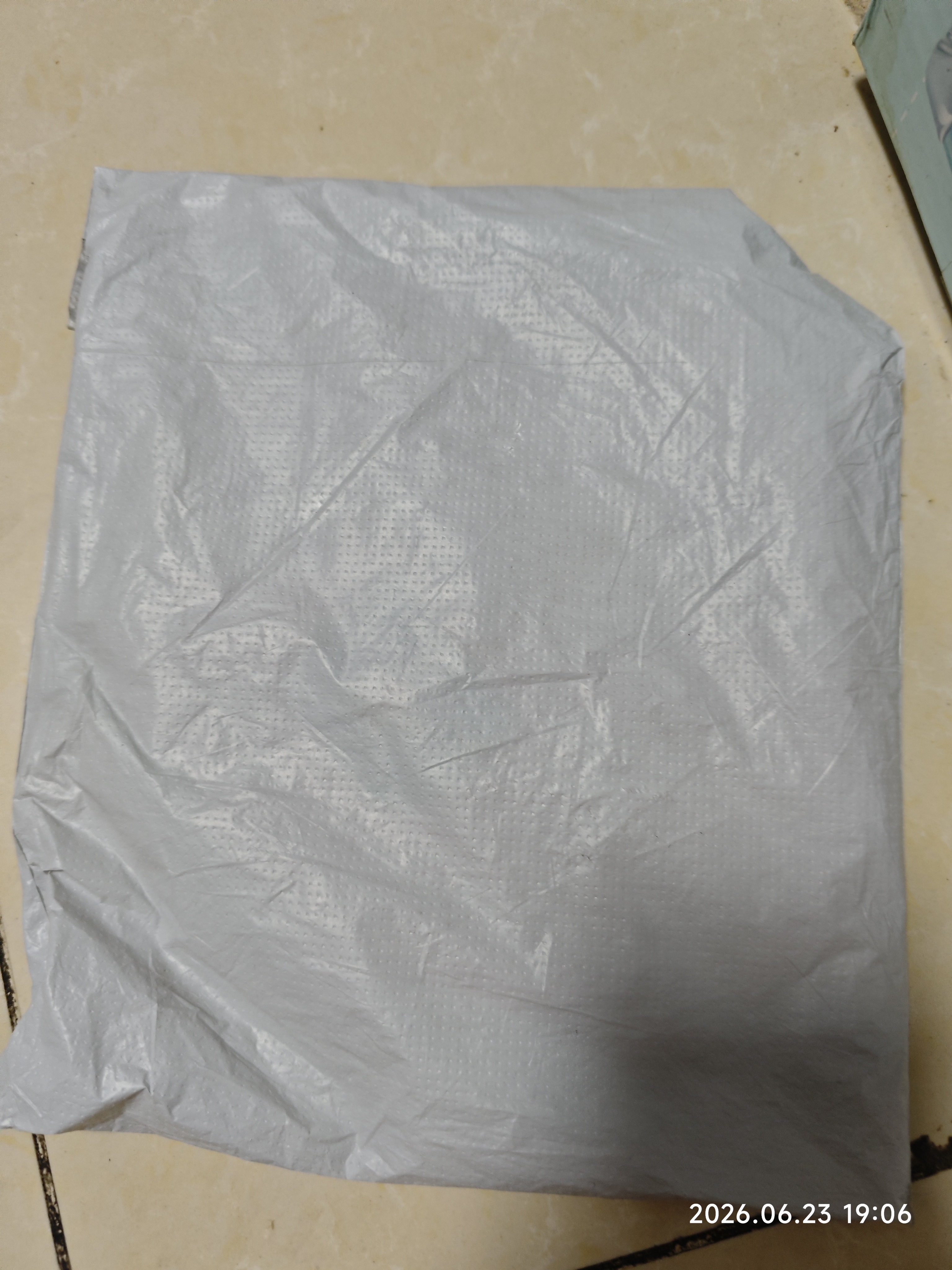 骑行便携收纳包化妆包旅行用品水饺包婴儿推车收纳袋大容量防水 红色一个装 实拍图
