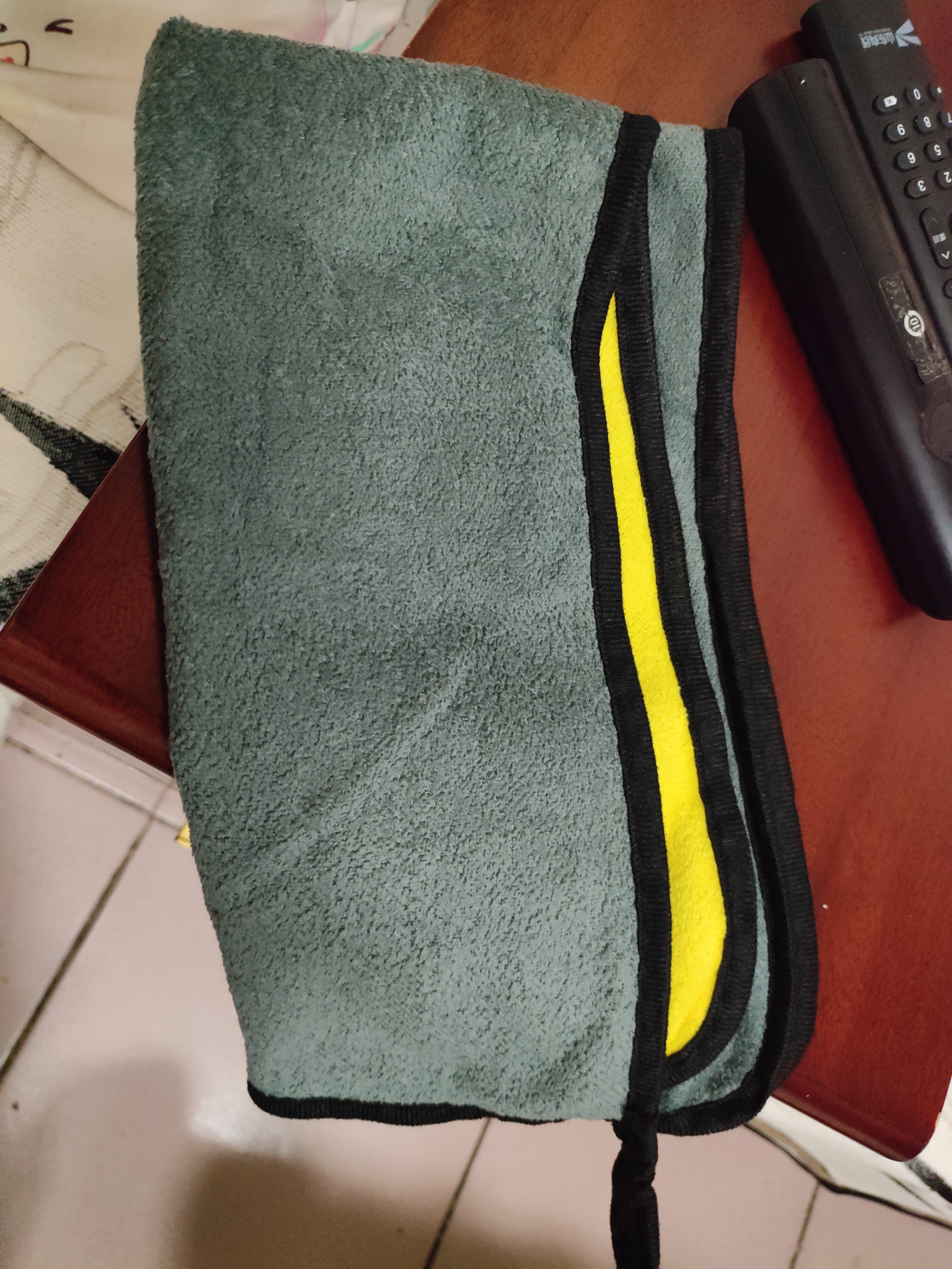 洗车毛巾擦车布专用巾不留水印加厚吸水不掉毛加大号汽车抹布工具 30*60双面加厚【1条装】 加大加厚 实拍图