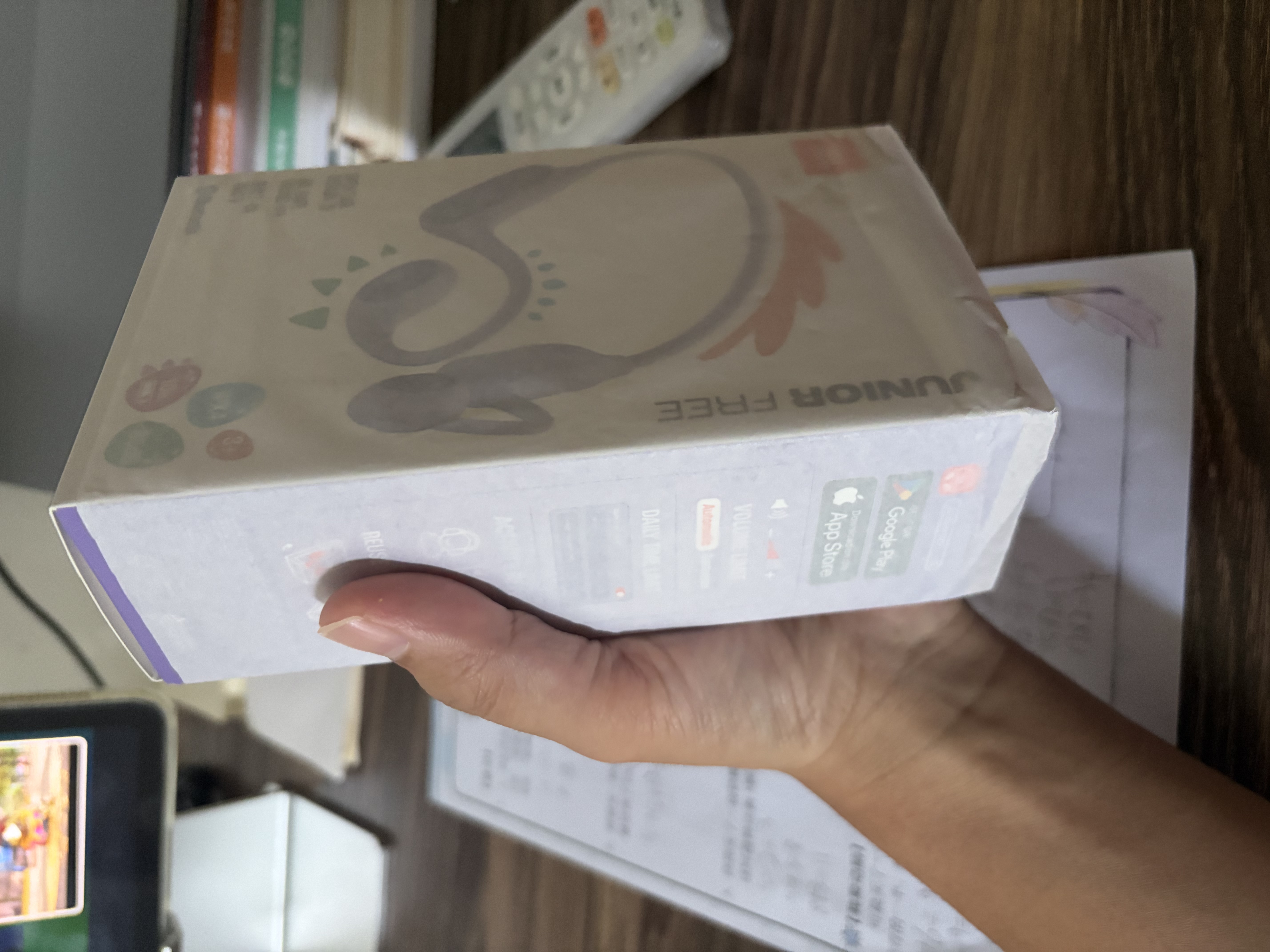 JBLJR Free无线蓝牙儿童耳机开放式不入耳护耳学生学习必备益智网课运动天热透气清凉暑假礼物 天青紫 实拍图