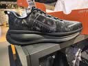 耐克NIKE男子缓震跑鞋 迈柔VOMERO 18 运动鞋IF4456-001黑灰41 实拍图