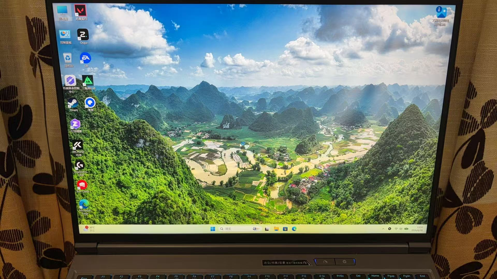 机械革命极光X Pro 2026【新品】 14代i7HX满功耗RTX5060显卡电竞游戏机器 激战版光追独显学生笔记本电脑 【国家补贴】极光X|14代i7HX|5060|16G+1T|180Hz 灰  实拍图