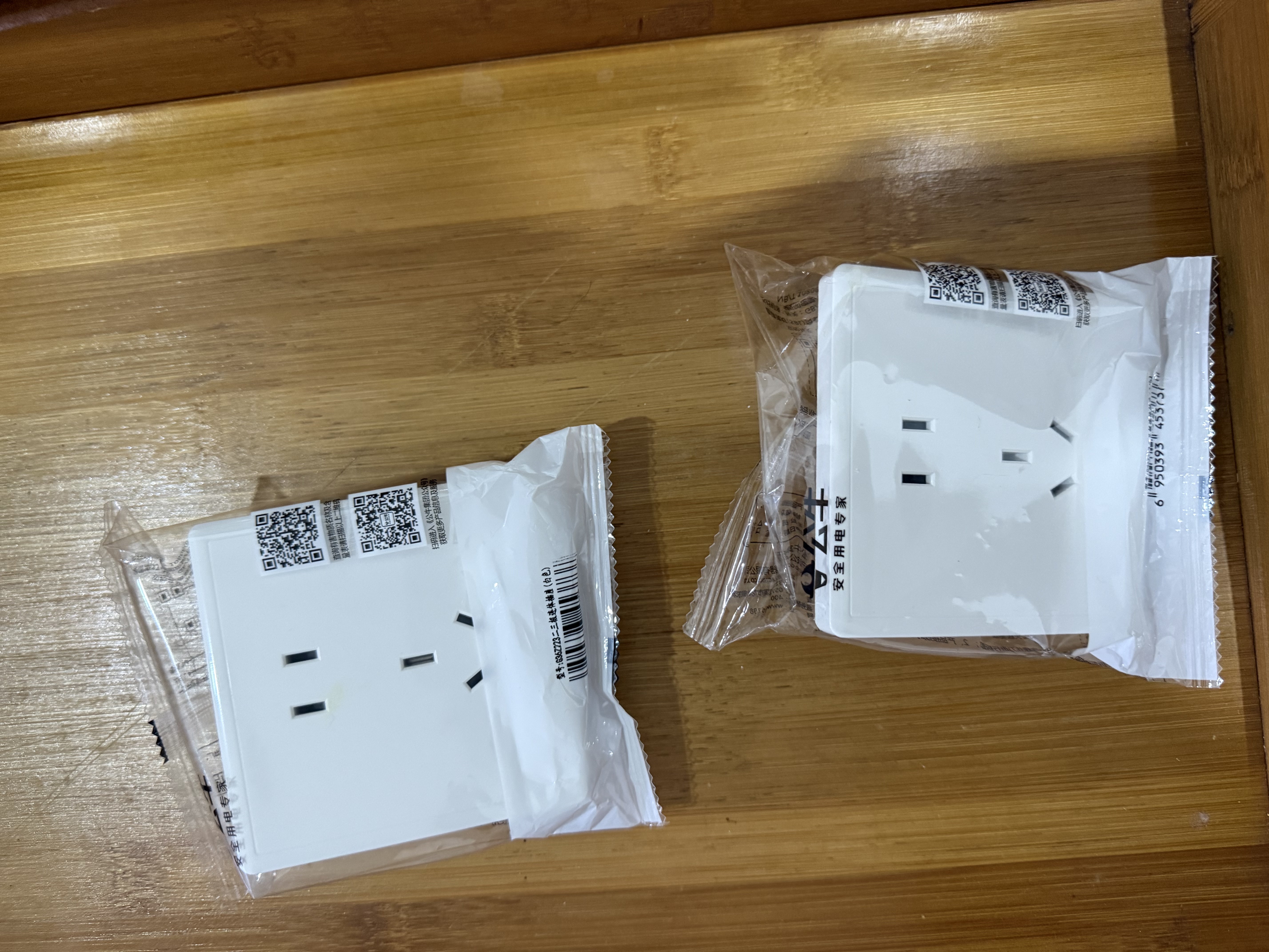 公牛（BULL）开关插座G36系列10A正五孔插座G36Z223白色暗装 实拍图