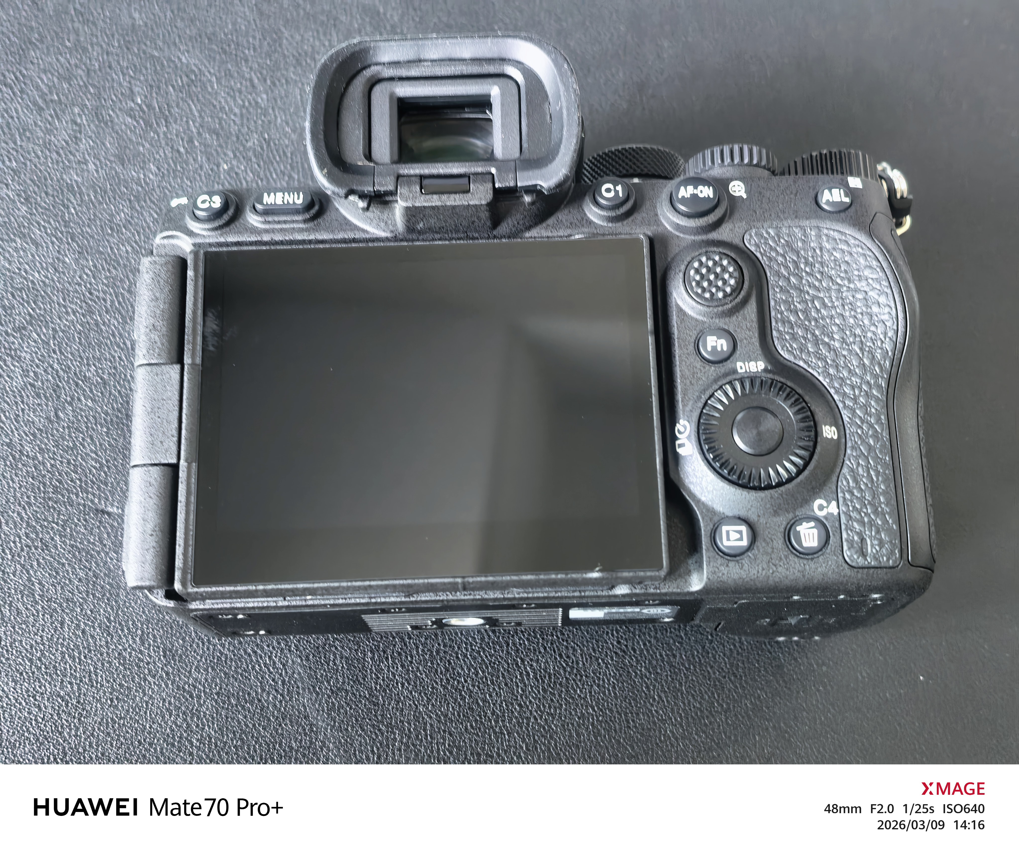 绿联适用苹果17/16Pro钢化膜iPhone17/16Pro手机膜高清全屏覆盖不挡边防指纹防摔超薄无尘仓秒贴保护膜 实拍图
