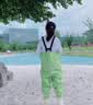 臻佑（Grsaed）儿童下水裤户外玩水服捉鱼赶海半身涉水裤连体鞋防水沙滩淡绿36码 实拍图