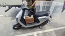 九号（Ninebot）N85C电动摩托车 9号电动电瓶车成人小型铅酸电摩-吉利银 实拍图
