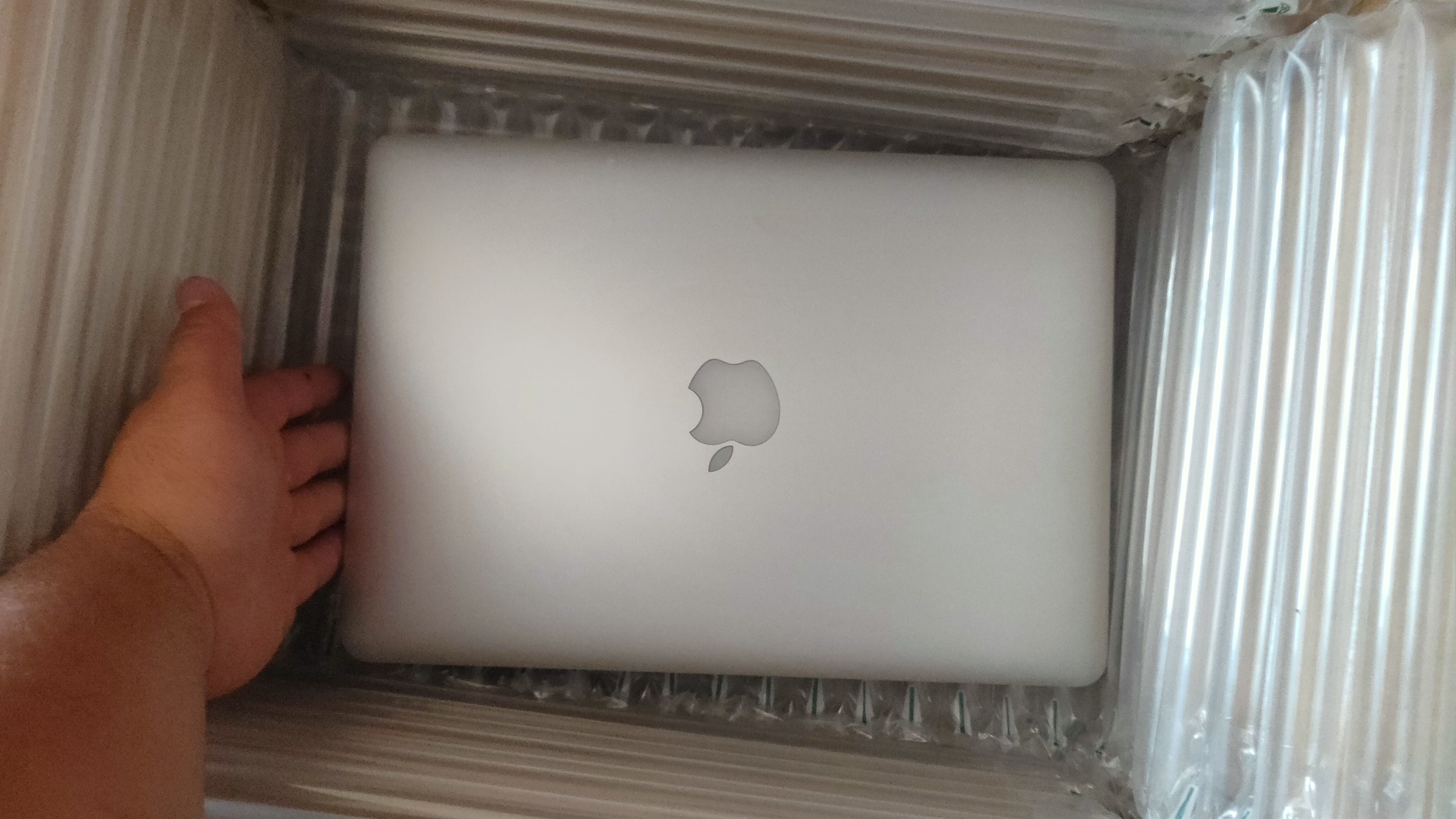 苹果（Apple） MacBook Pro/Air 二手苹果笔记本电脑 商务 办公 游戏 设计 剪辑 95新【热卖】13款13寸865-8G256G 实拍图