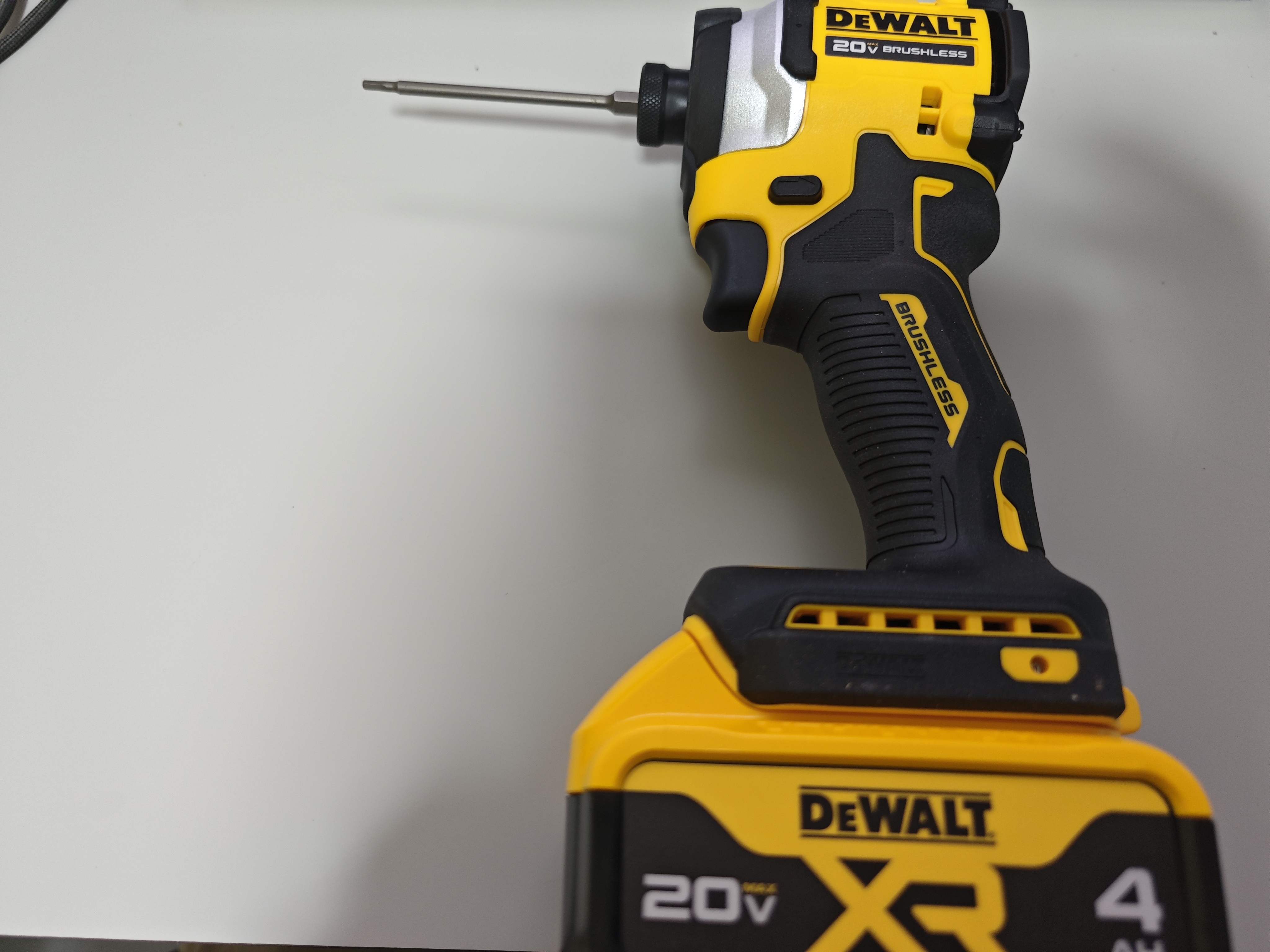 得伟（DEWALT）20V无线锂电无刷冲击起子电钻单机205Nm超大扭矩DCF850N-A9 实拍图