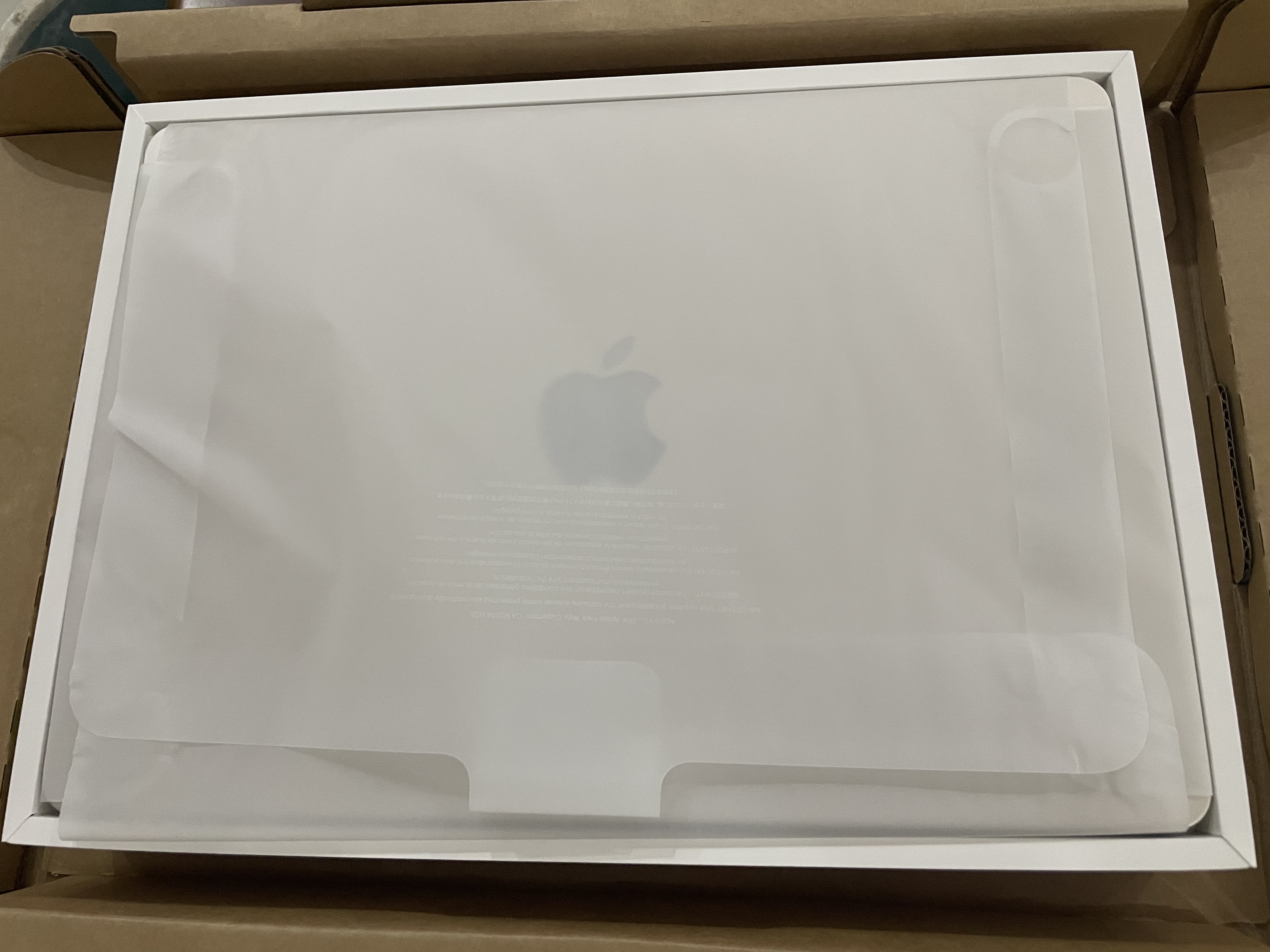 Apple/苹果AI笔记本/2025款MacBookAir13英寸M4(10+10核)24G512G星光色电脑MC6A4CH/A 实拍图