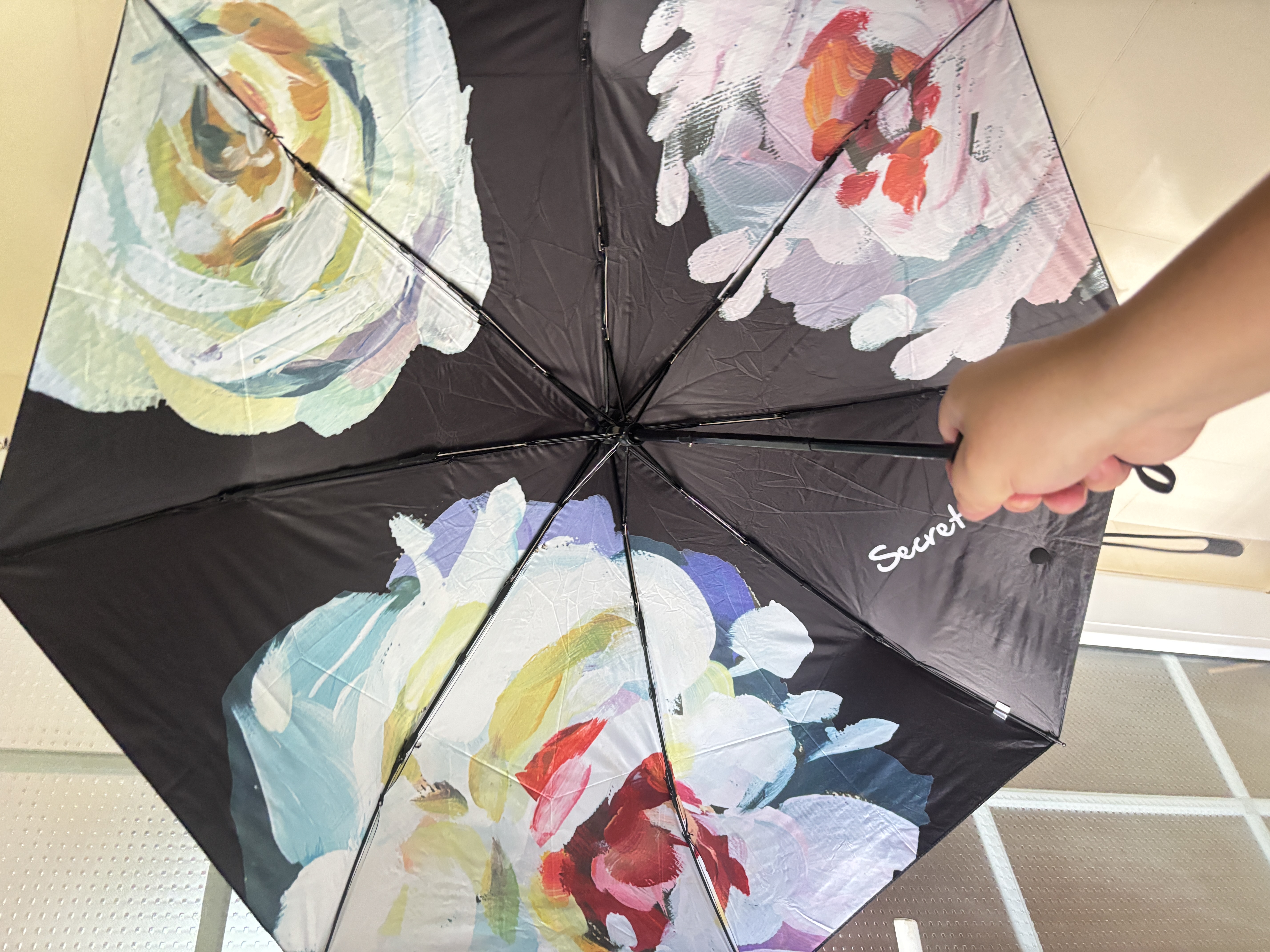 C'mon彩胶防晒遮阳伞防紫外线晴雨两用高颜值折叠伞 晴野花笺 实拍图